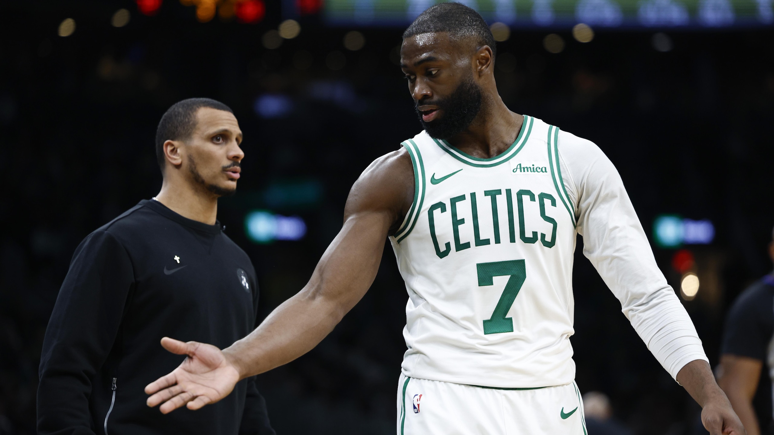 Anfernee Simons stays hot, Jaylen Brown returns as Celtics shred Bucks team starting down uncertain future