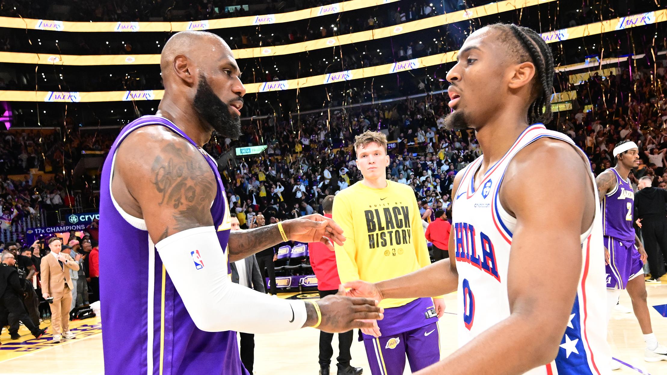 Philadelphia 76ers v Los Angeles Lakers Philadelphia 76ers v Los Angeles Lakers