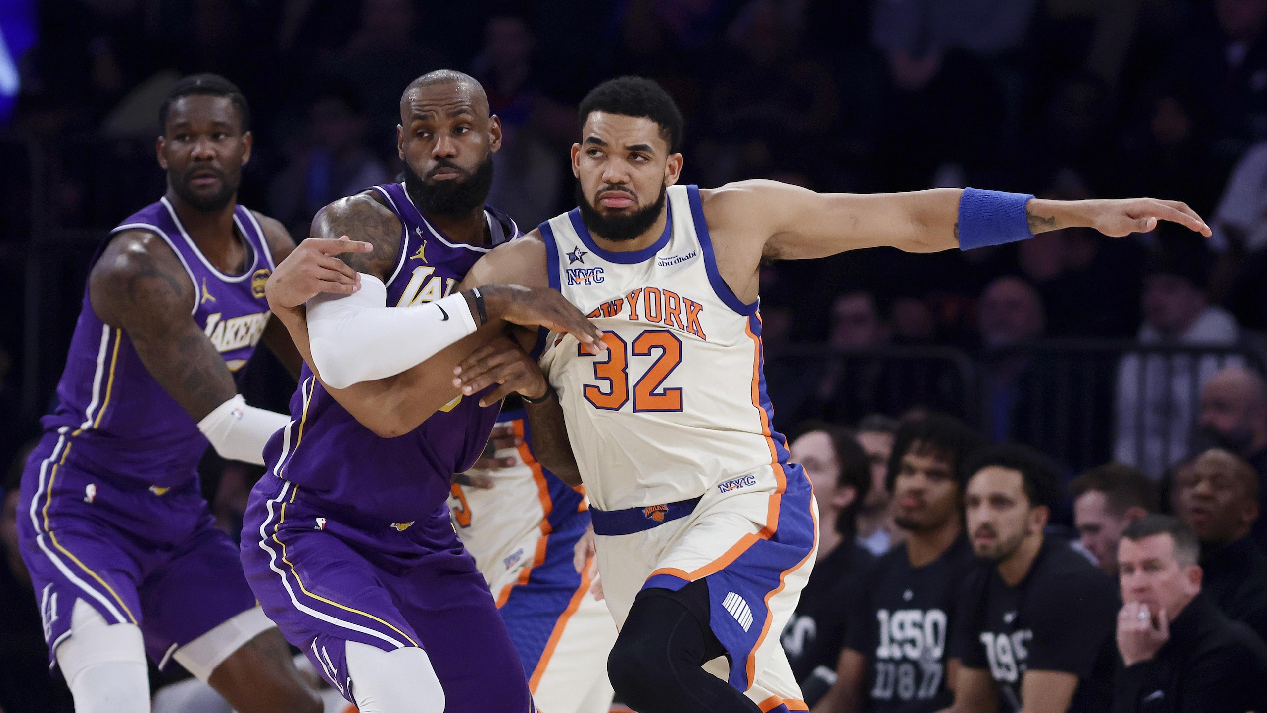 Los Angeles Lakers v New York Knicks