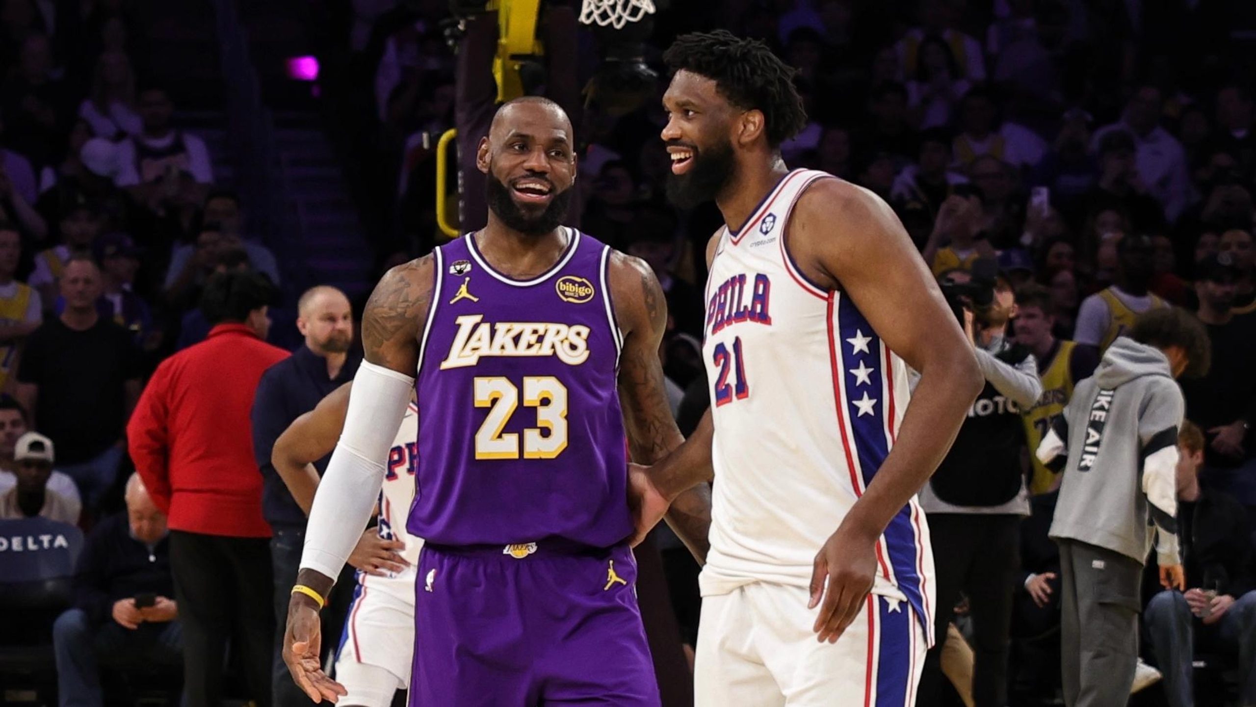Philadelphia 76ers v Los Angeles Lakers