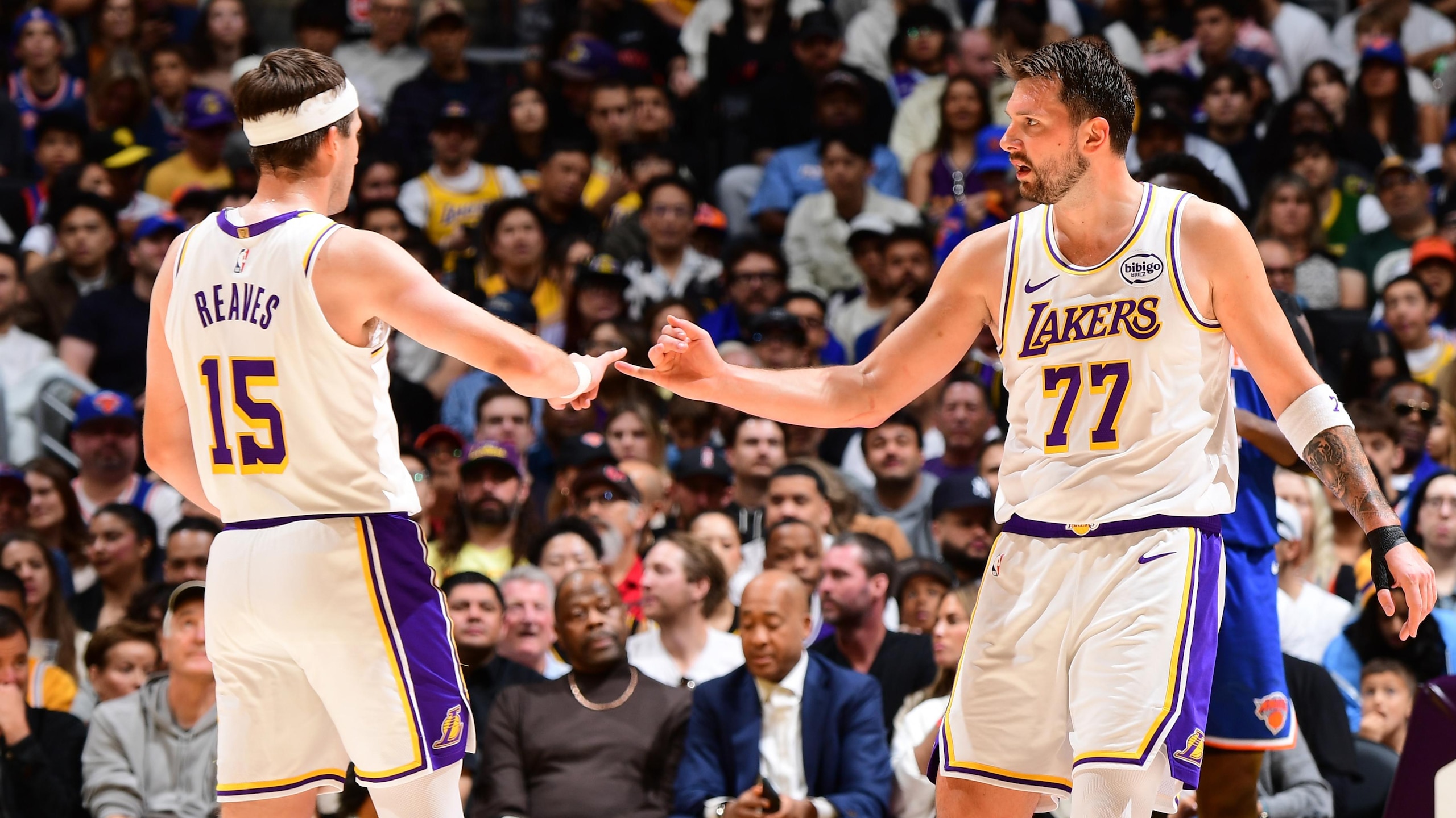 New York Knicks v Los Angeles Lakers
