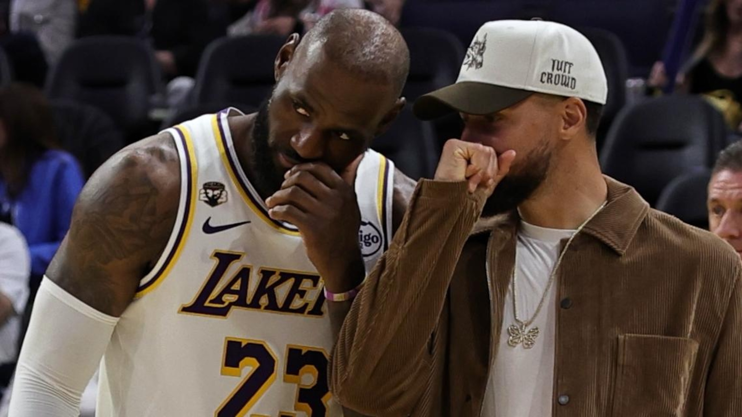 Los Angeles Lakers v Golden State Warriors Los Angeles Lakers v Golden State Warriors