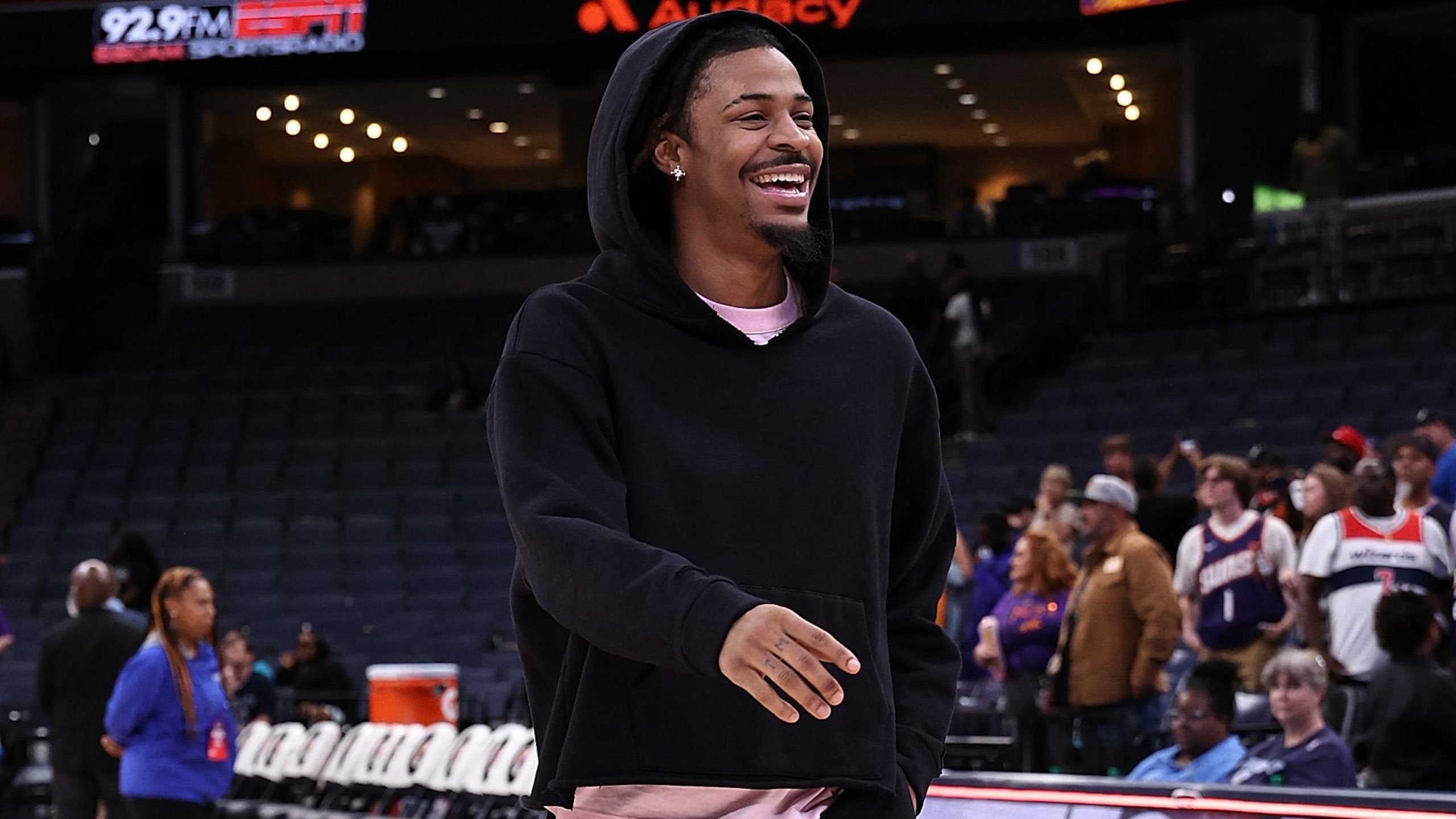 Phoenix Suns v Memphis Grizzlies Phoenix Suns v Memphis Grizzlies