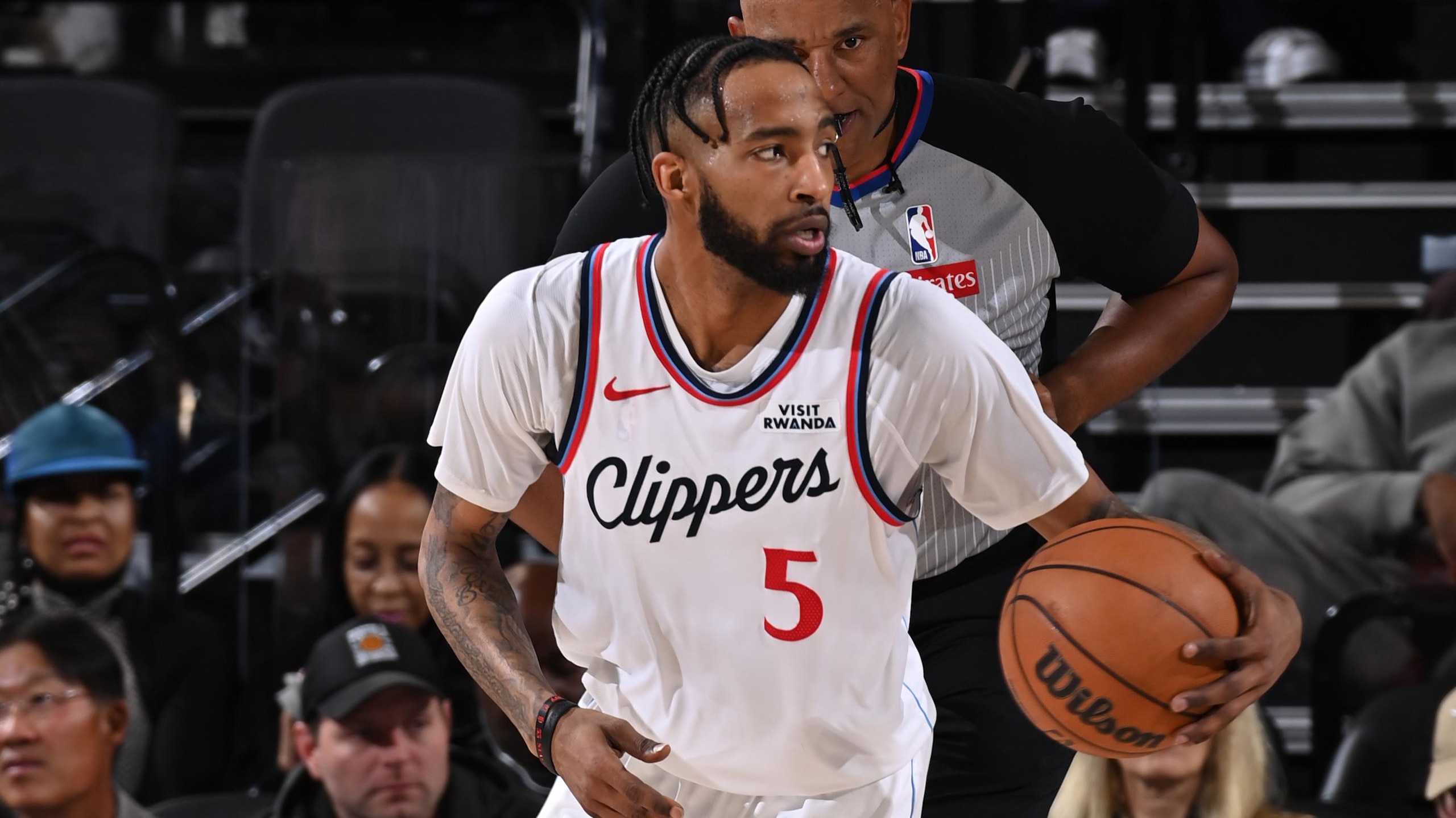 Dallas Mavericks v Los Angeles Clippers
