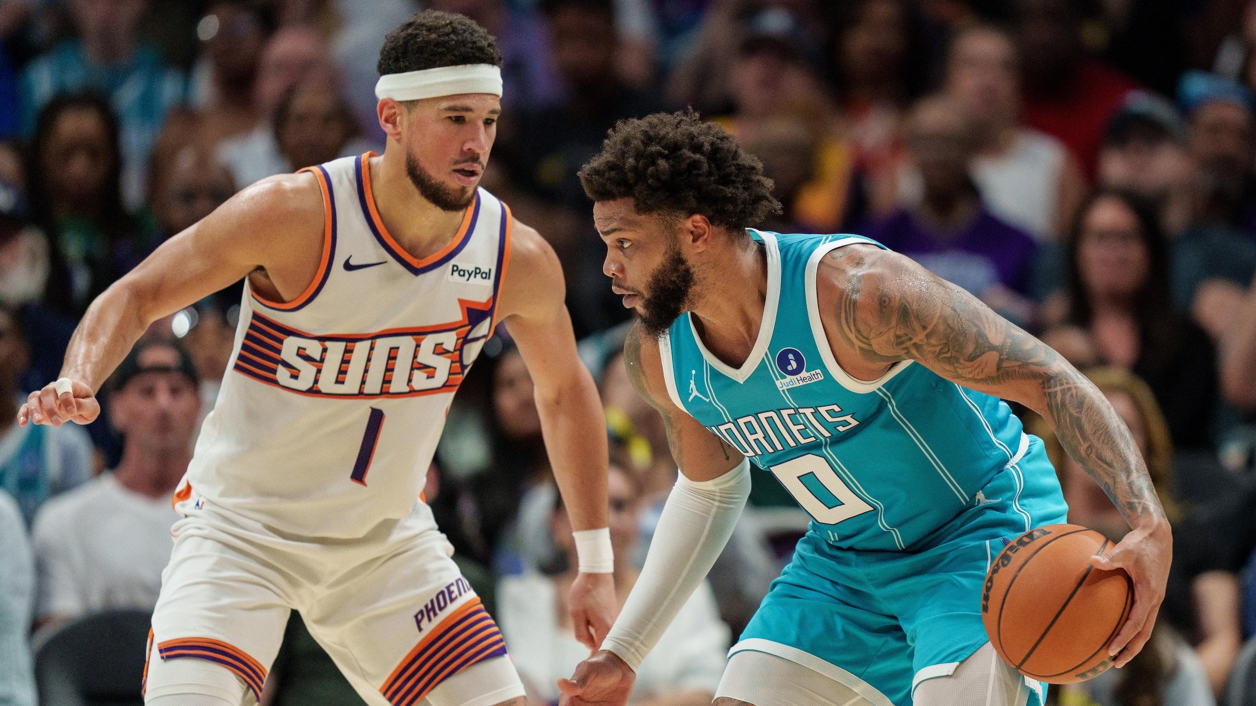 Phoenix Suns v Charlotte Hornets