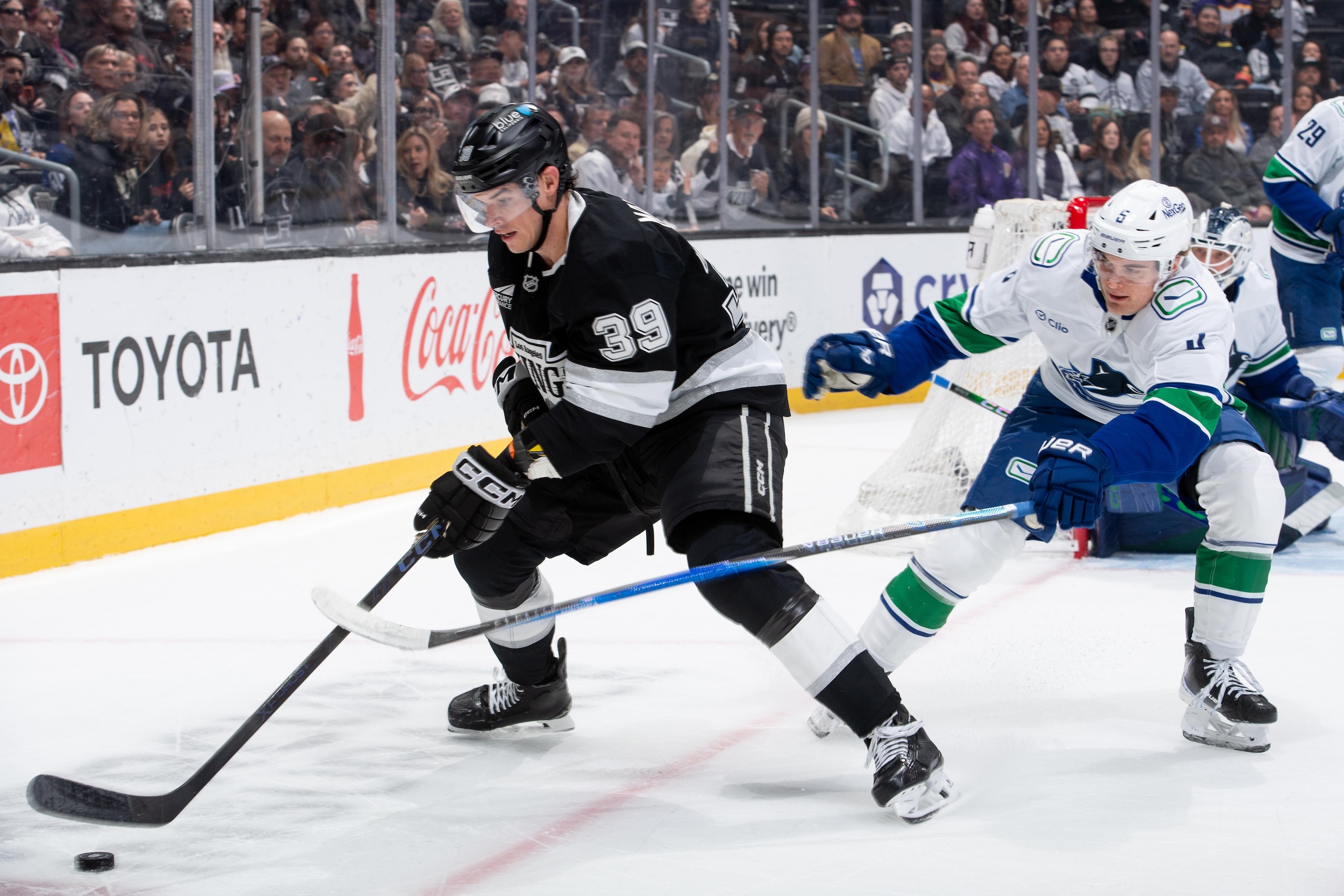 Vancouver Canucks v Los Angeles Kings