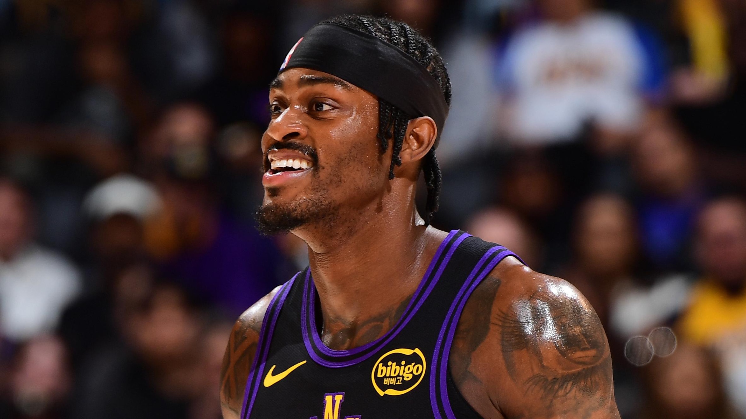Phoenix Suns v Los Angeles Lakers Phoenix Suns v Los Angeles Lakers