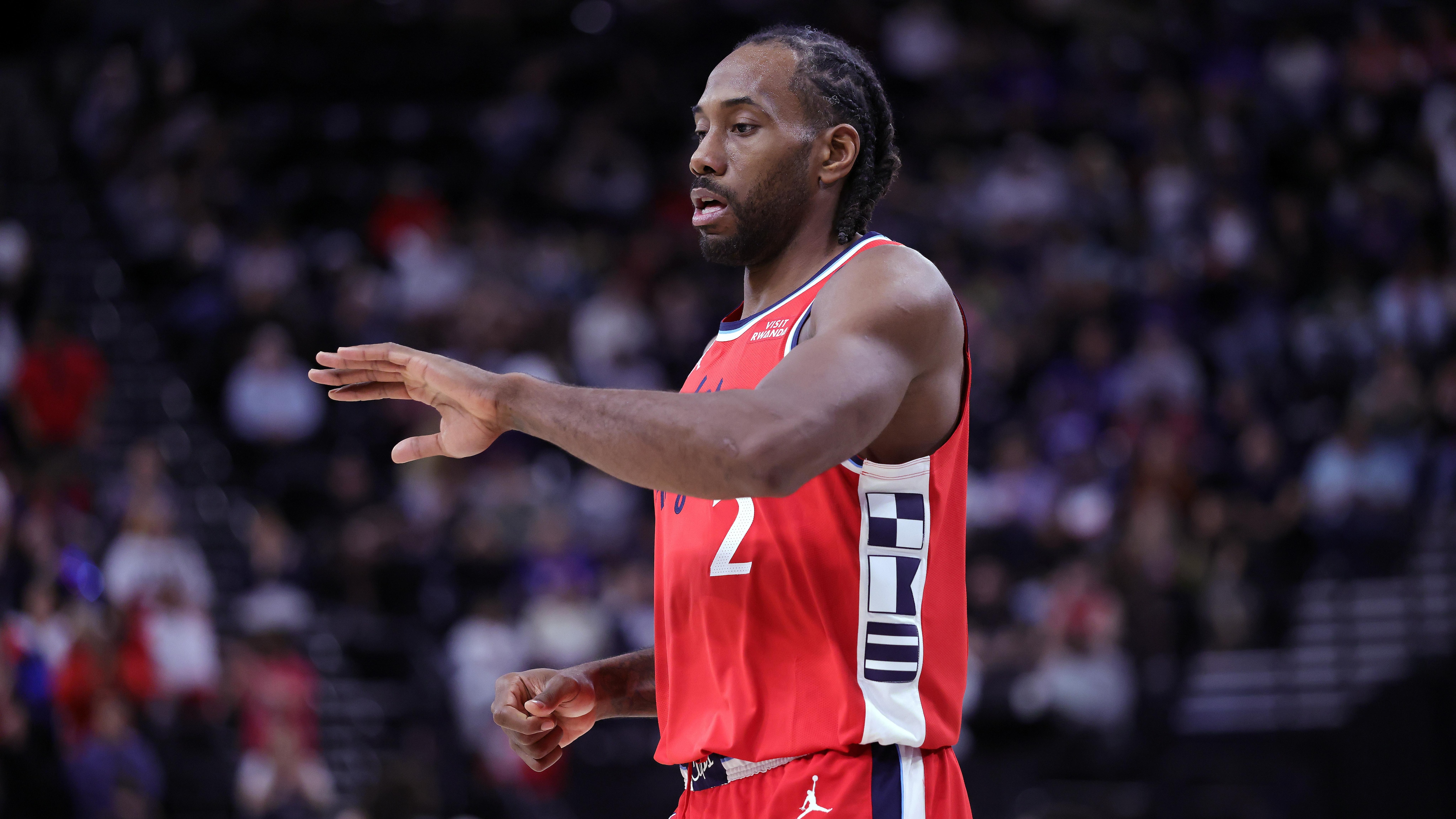 San Antonio Spurs v Los Angeles Clippers
