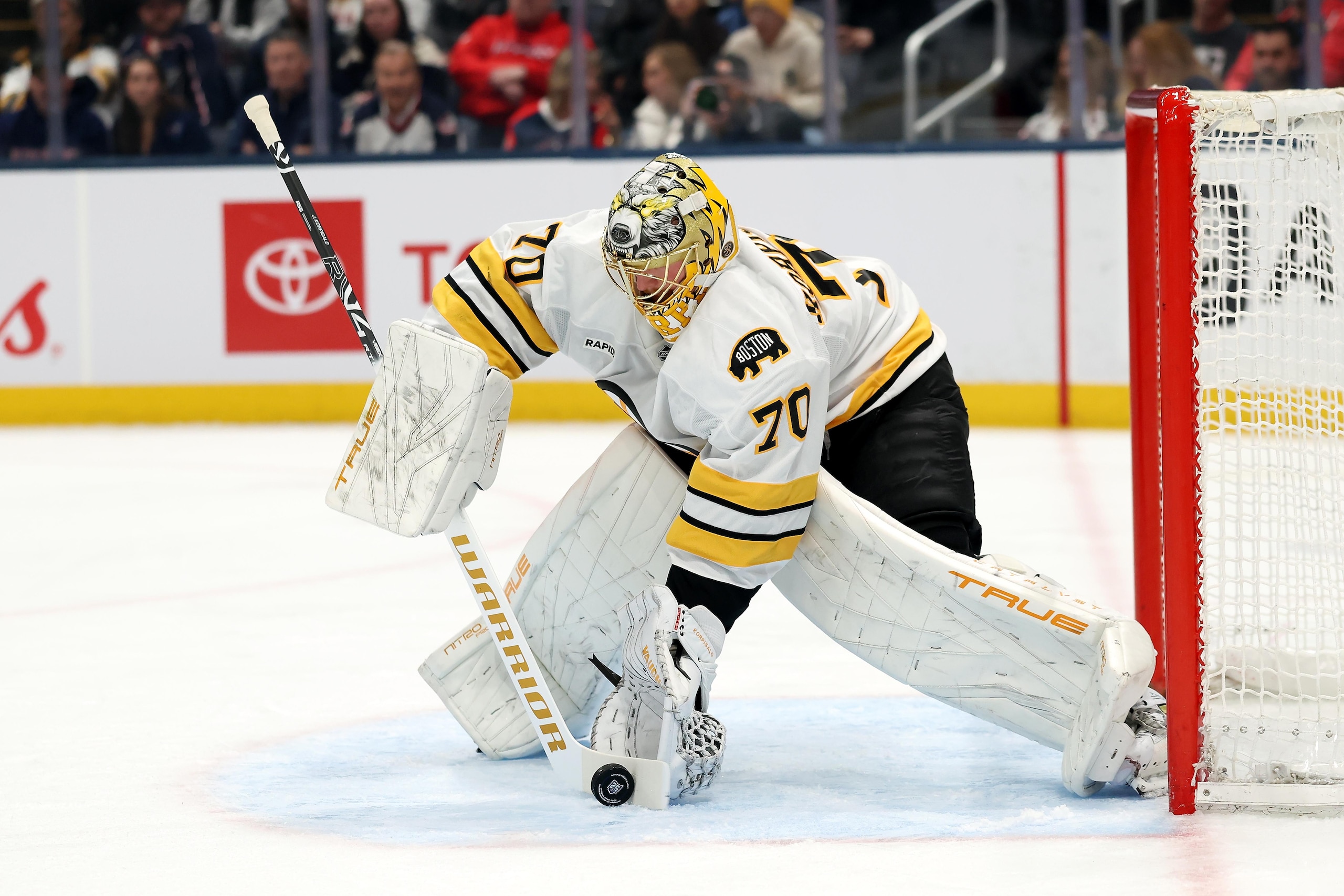 Boston Bruins v Columbus Blue Jackets