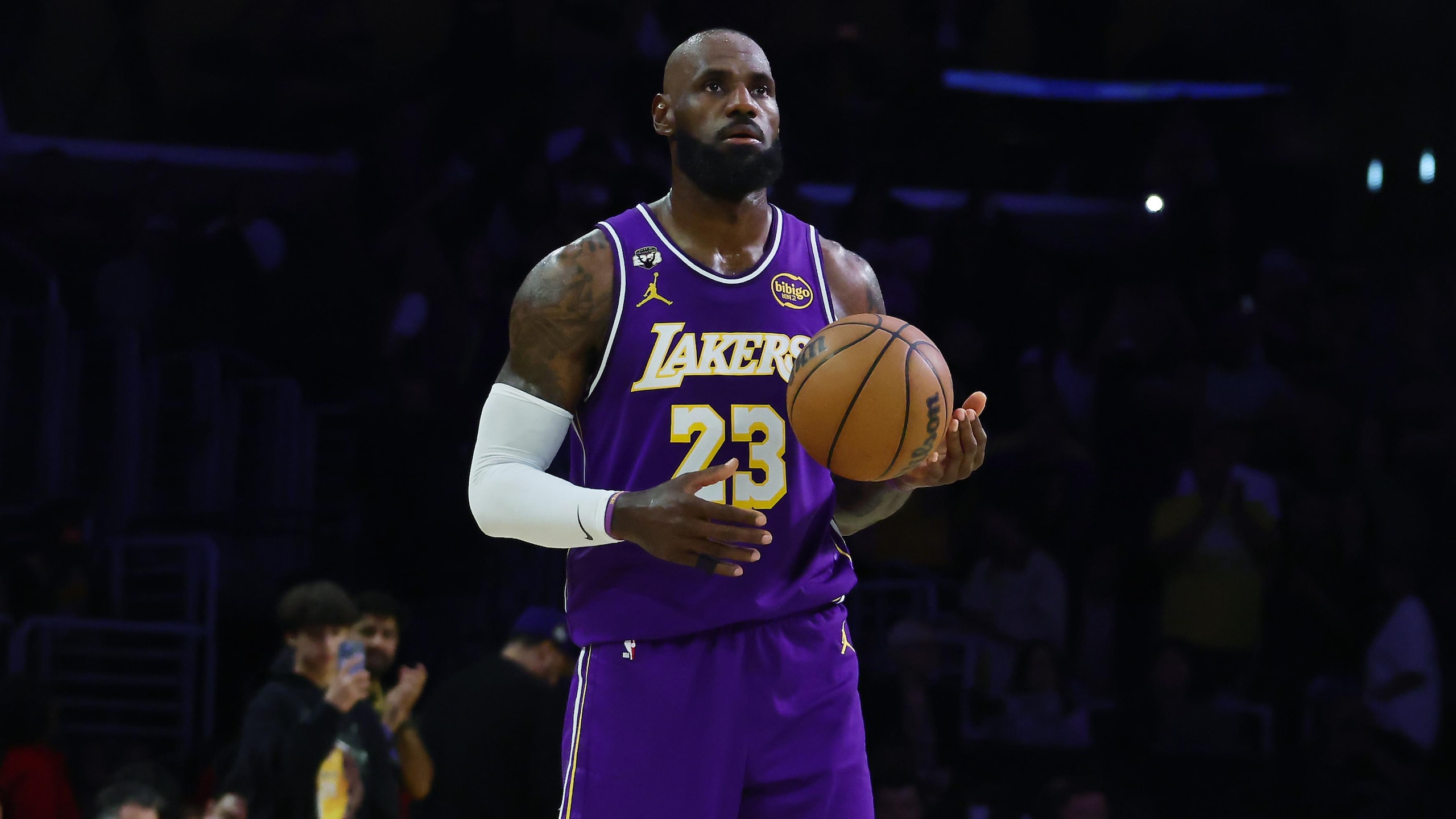 Brooklyn Nets v Los Angeles Lakers Brooklyn Nets v Los Angeles Lakers
