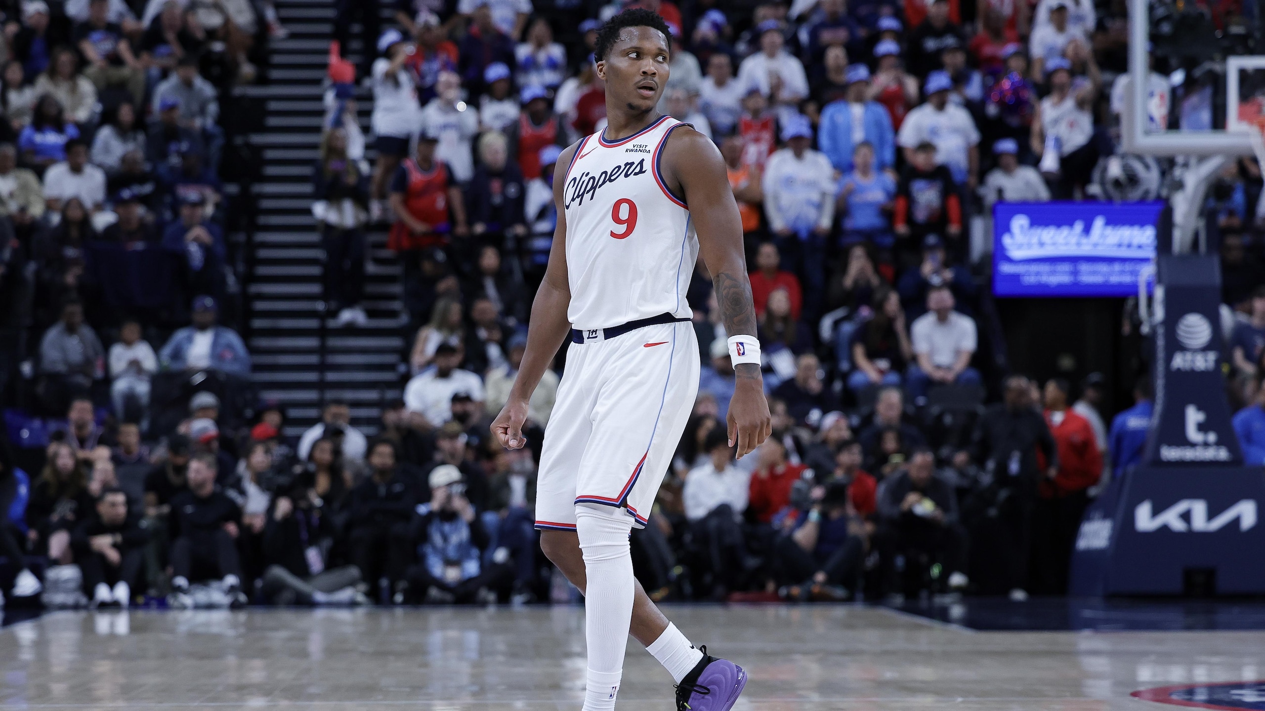 Golden State Warriors v Los Angeles Clippers Golden State Warriors v Los Angeles Clippers