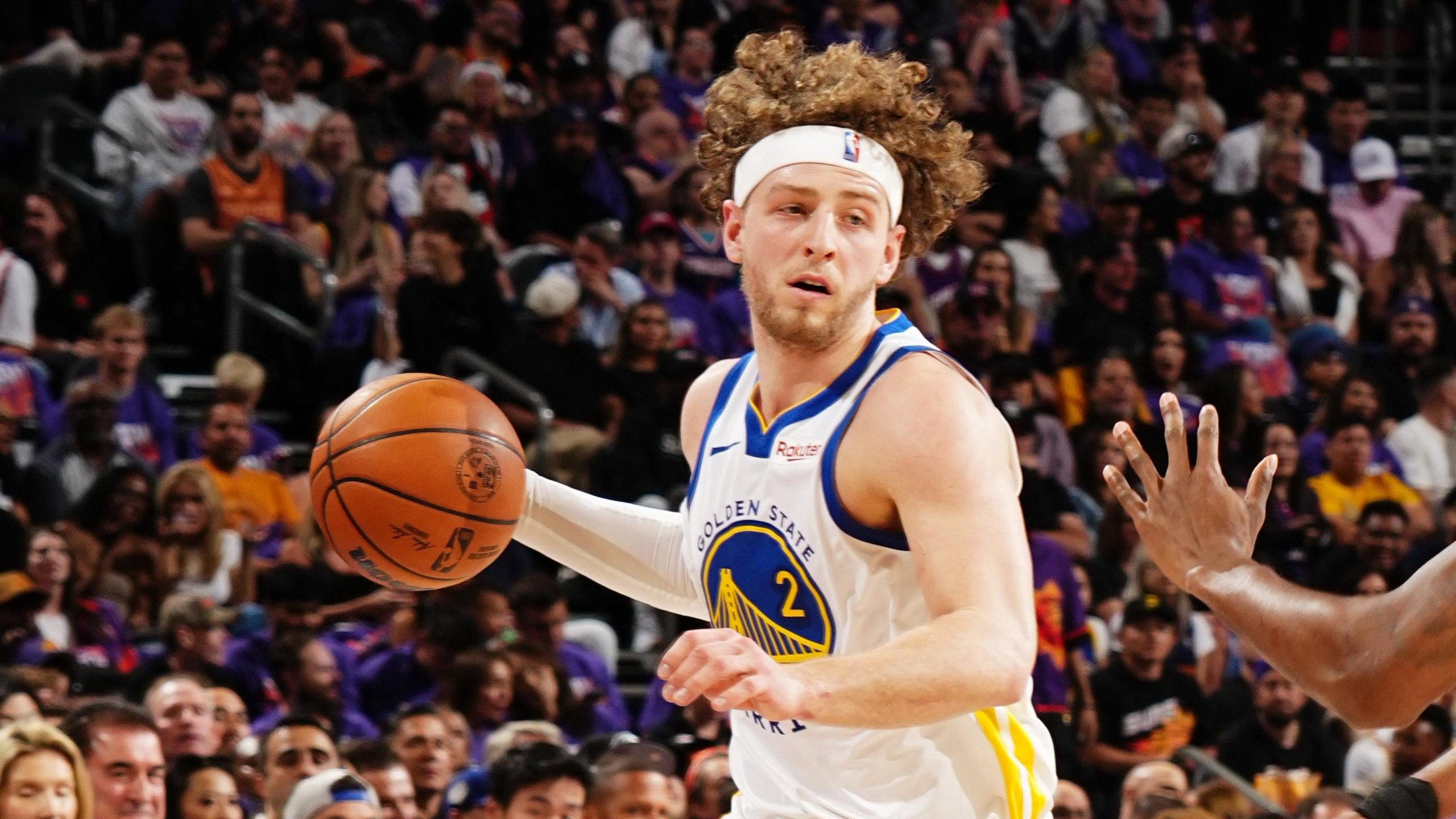 Golden State Warriors v Phoenix Suns - Play-In Tournament
