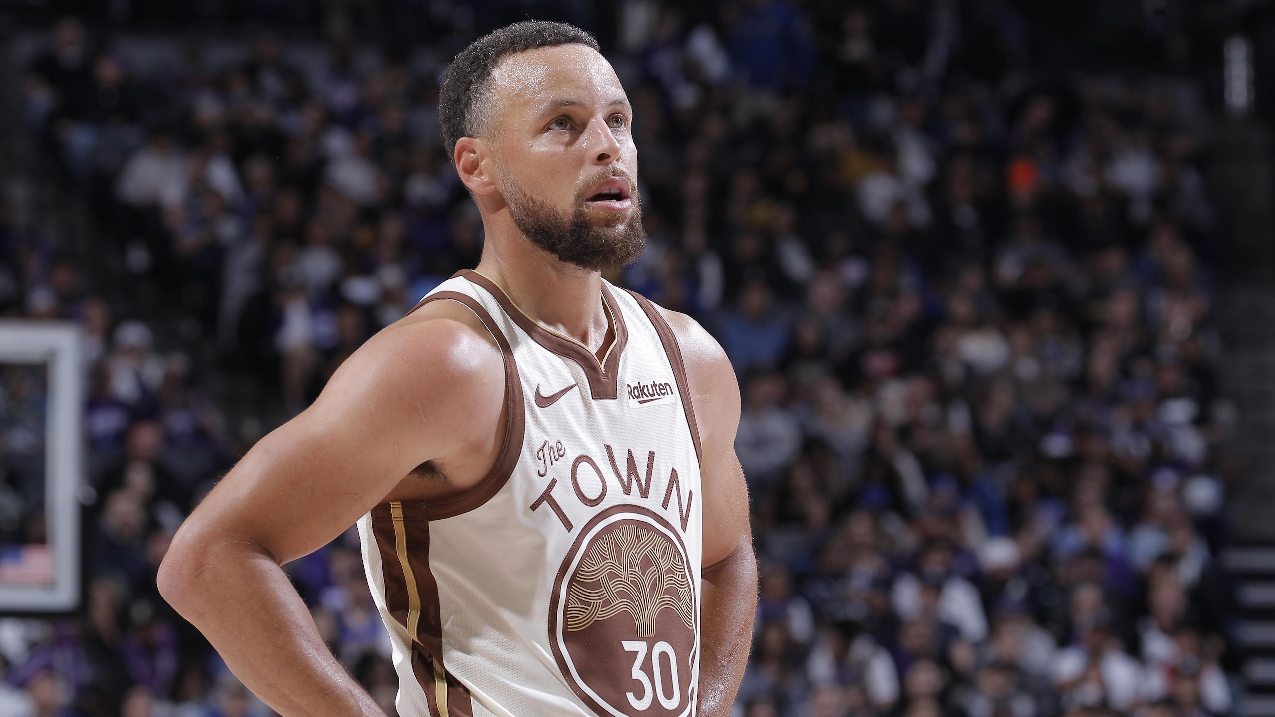 Golden State Warriors v Sacramento Kings