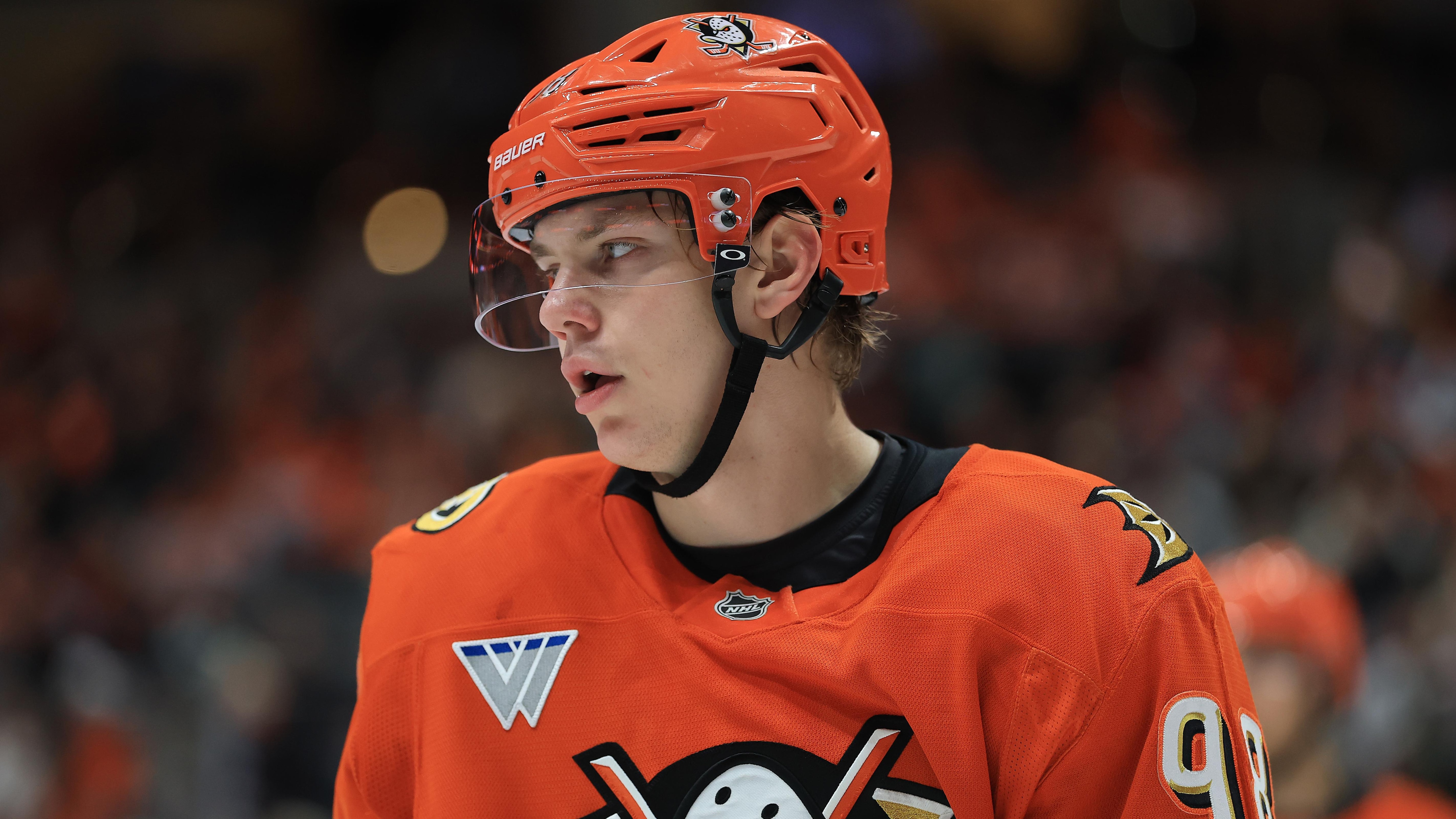 Vancouver Canucks v Anaheim Ducks