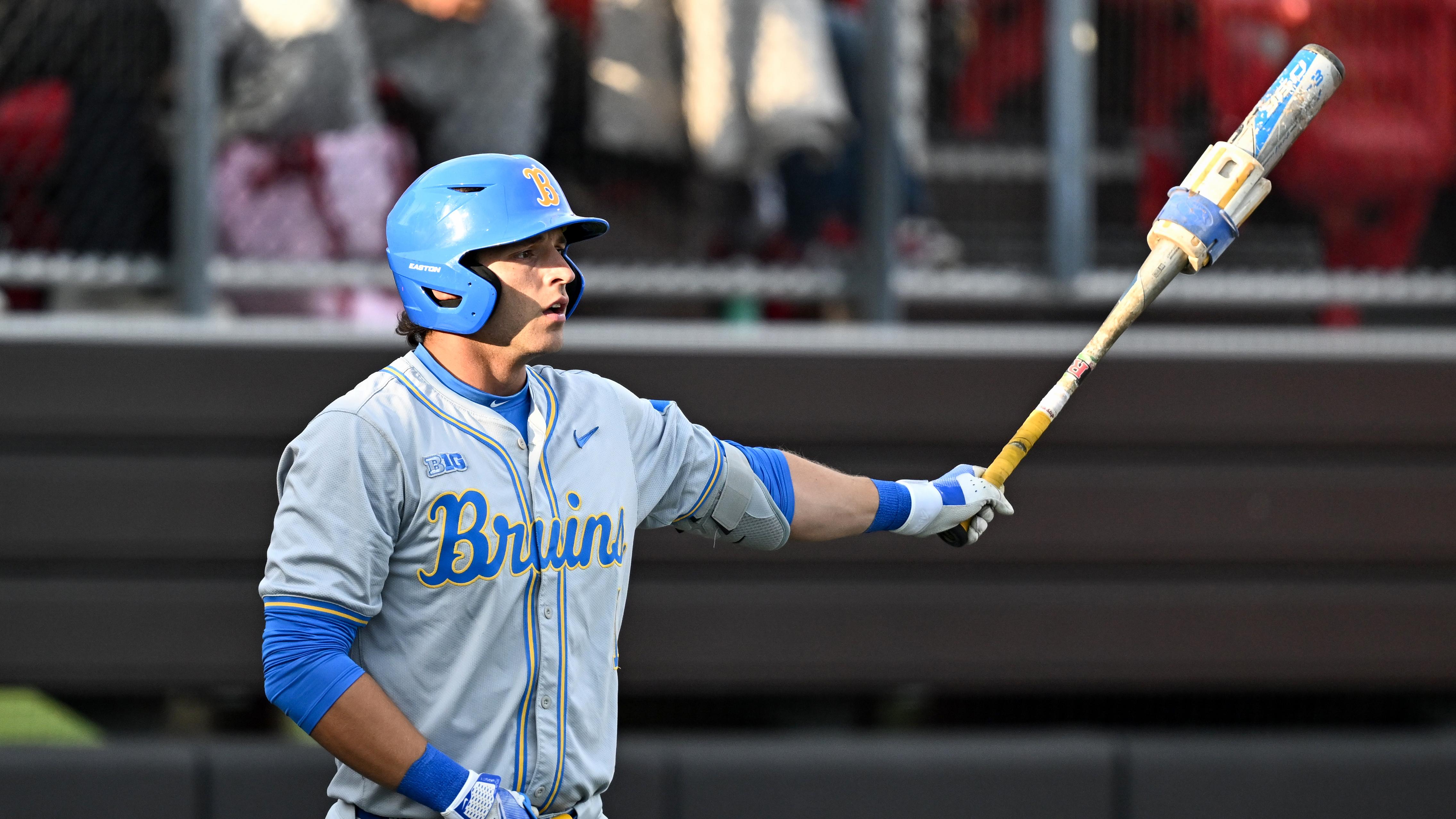 UCLA Bruins v Rutgers Scarlet Knights