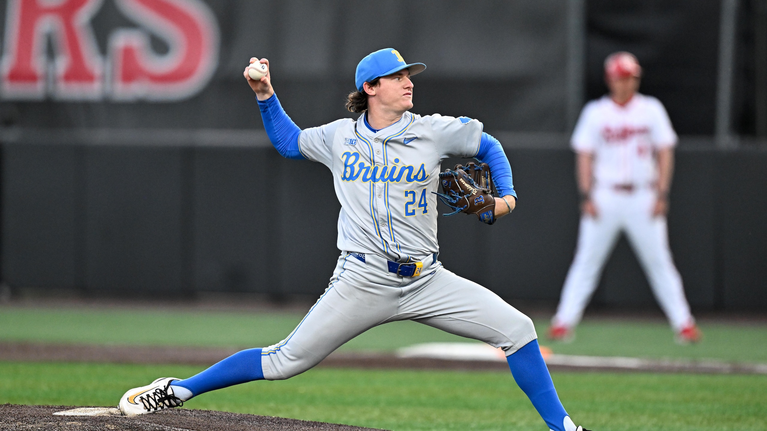 UCLA Bruins v Rutgers Scarlet Knights