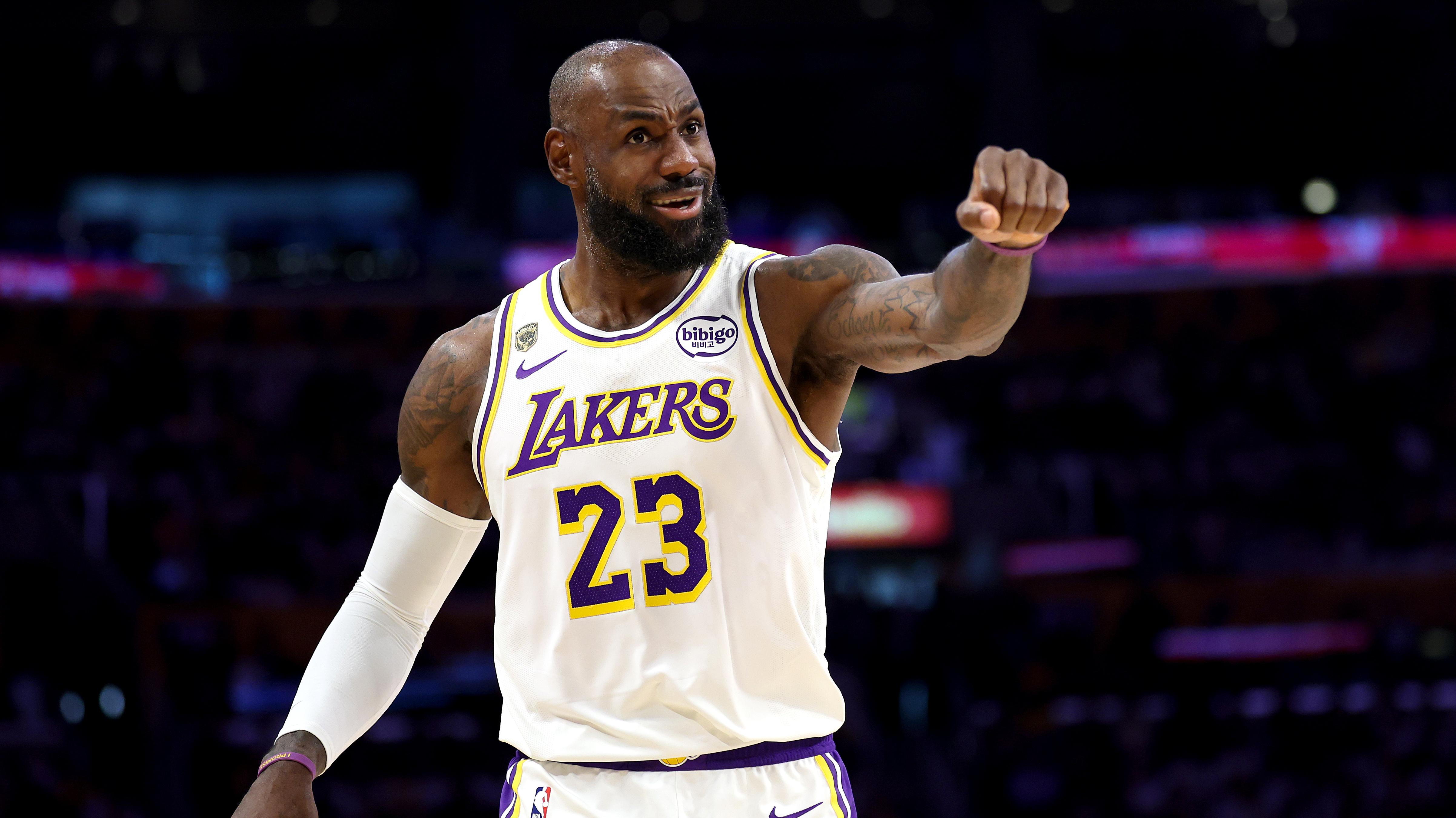 Oklahoma City Thunder v Los Angeles Lakers - Game Three Oklahoma City Thunder v Los Angeles Lakers - Game Three