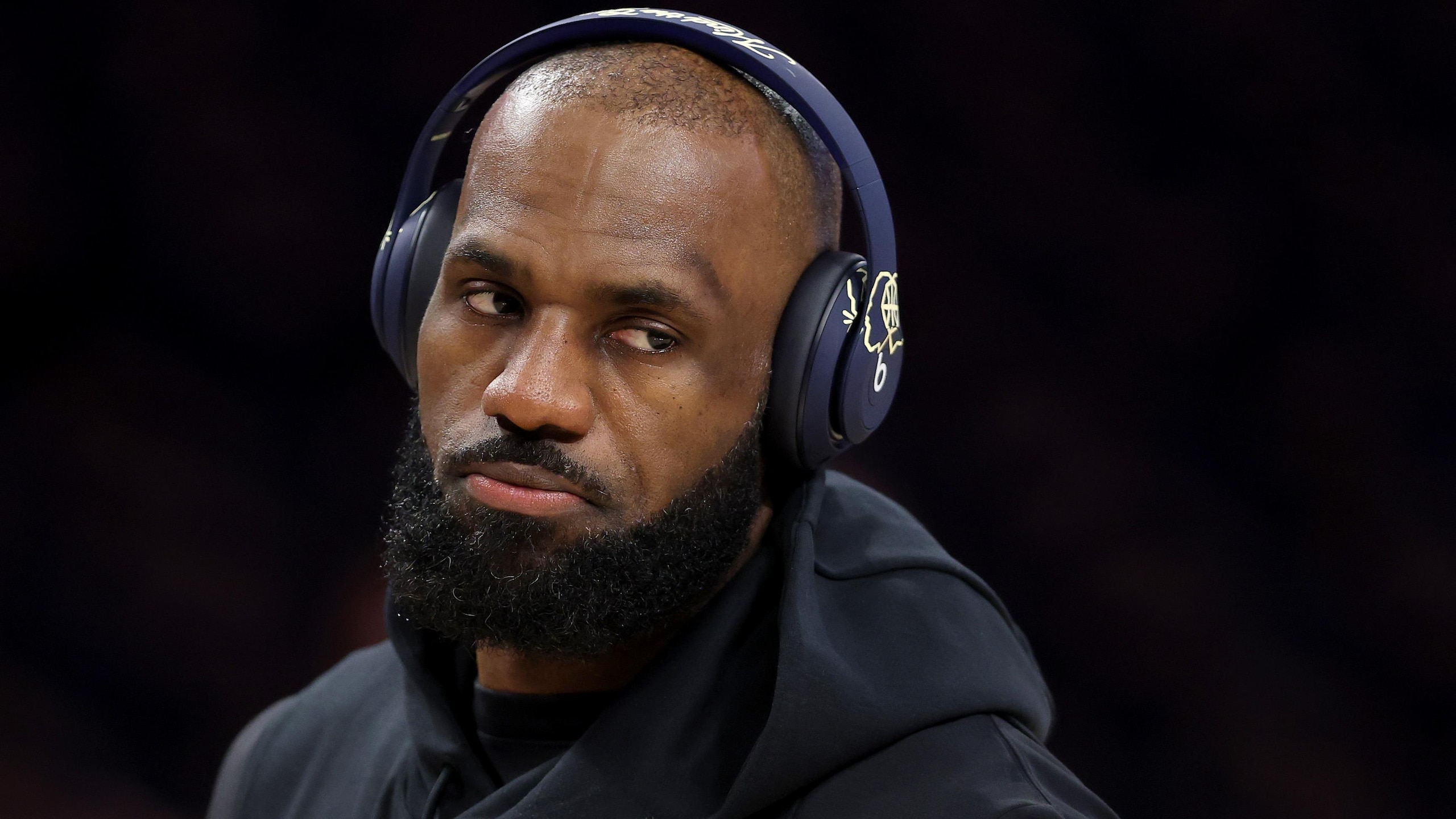 LeBron James Live NBA Rumors, Latest News and Updates on Ex-Lakers' Star at Fanatics Fest LeBron James Live NBA Rumors, Latest News and Updates on Ex-Lakers' Star at Fanatics Fest