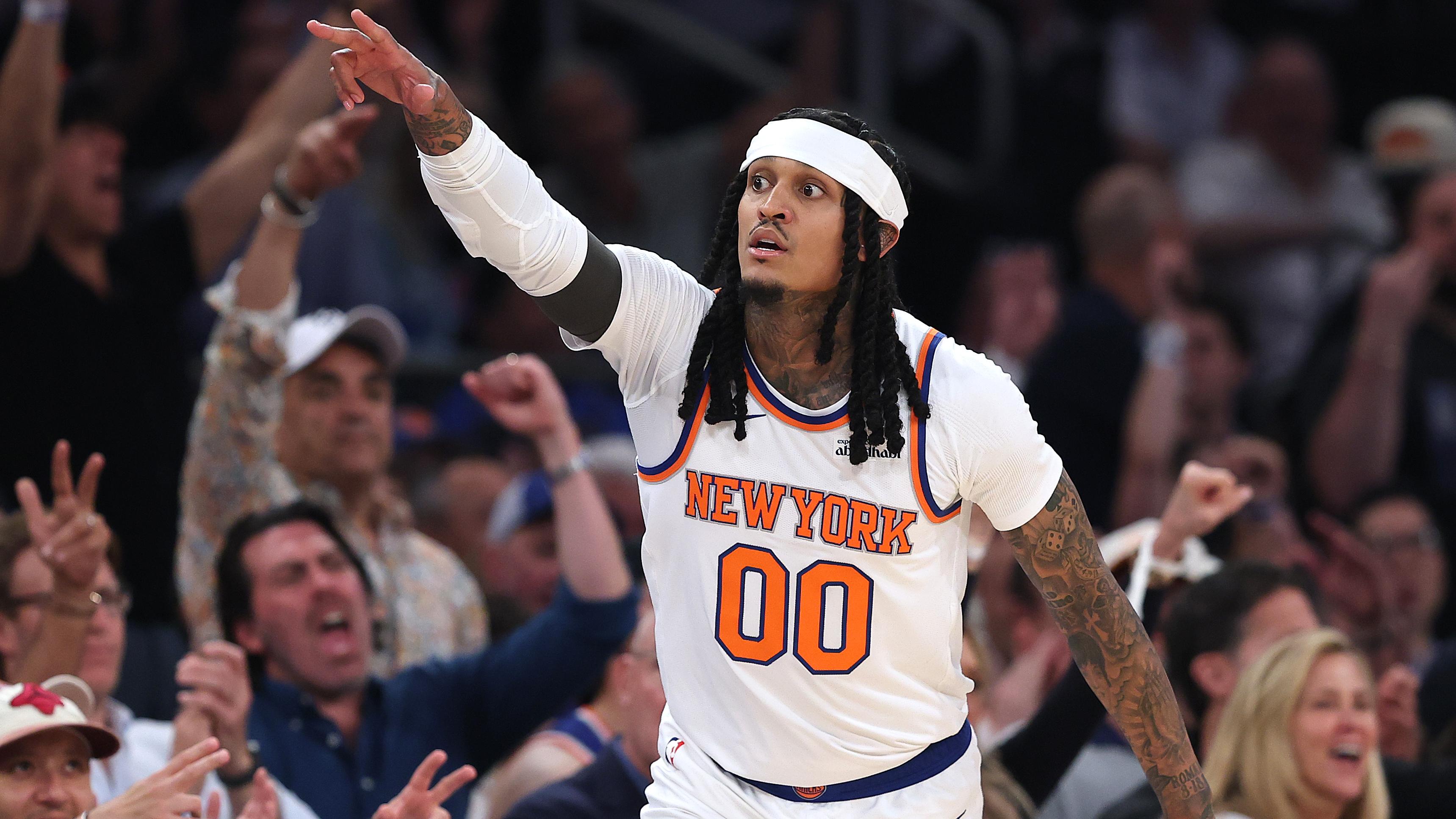 Cleveland Cavaliers v New York Knicks - Game One