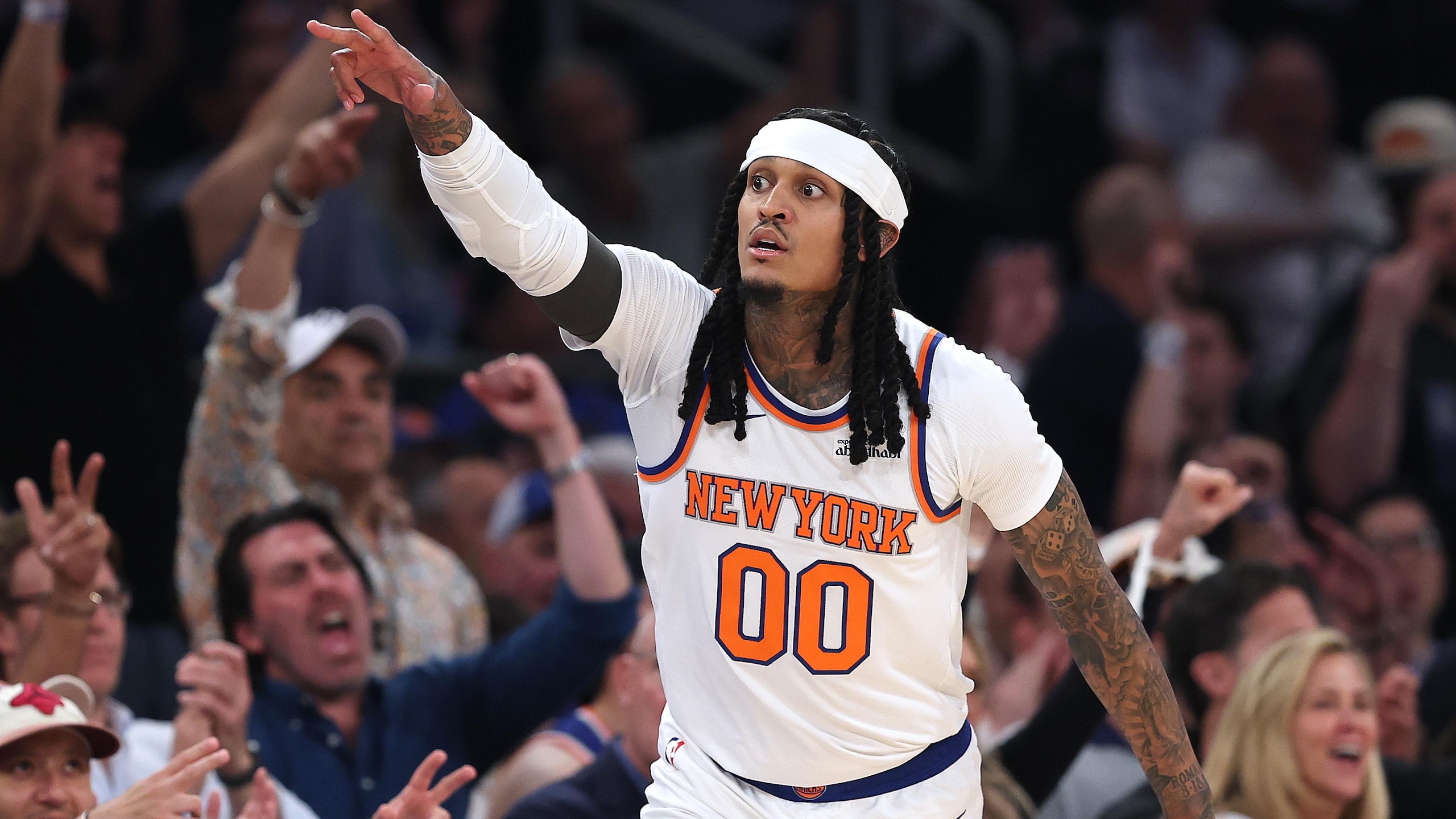 Cleveland Cavaliers v New York Knicks - Game One