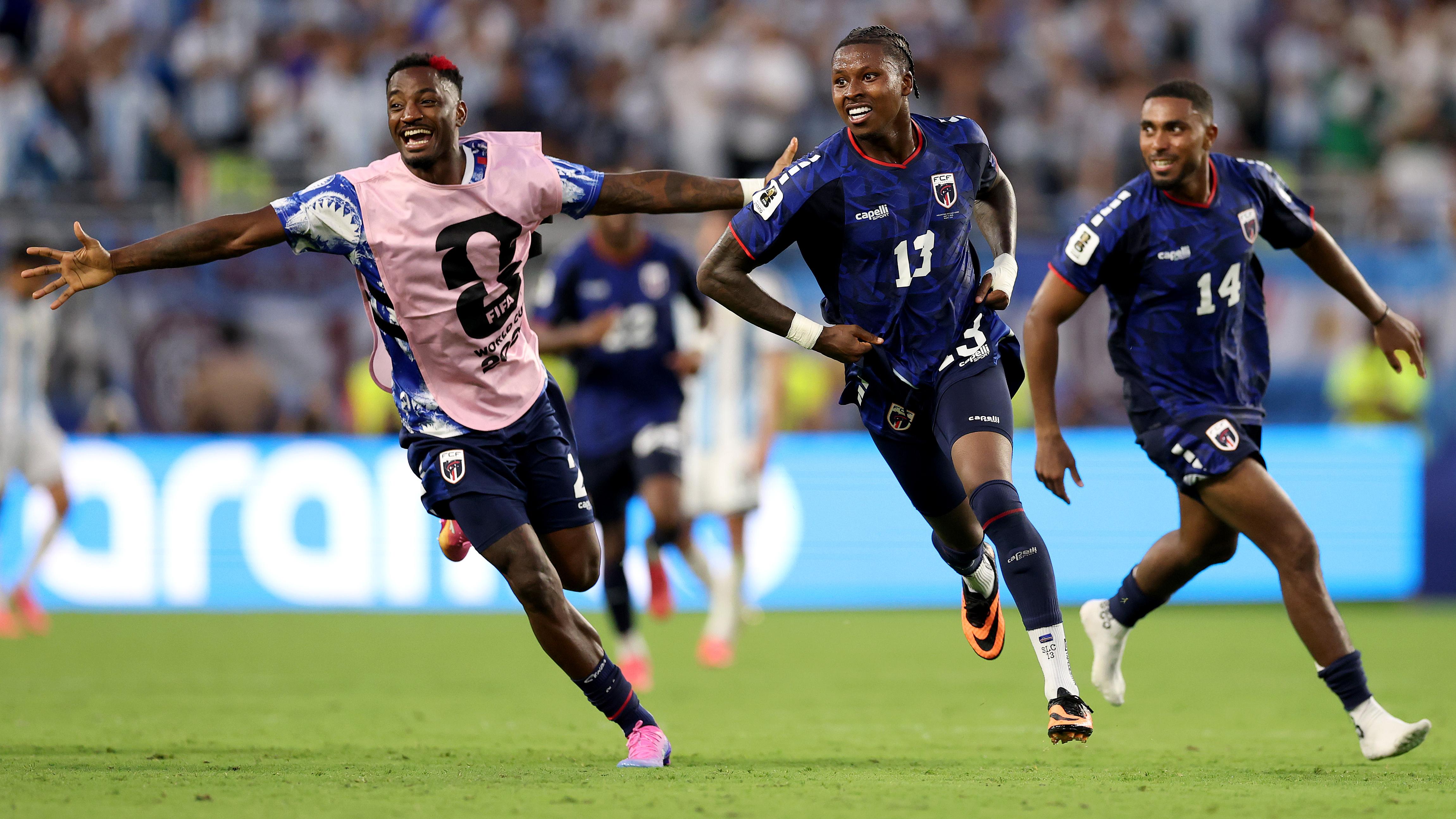 bleacherreport.com - Adam Wells - Watch Fans Celebrate Cape Verde's Game-Tying World Cup Goal in Trending Bodega Video