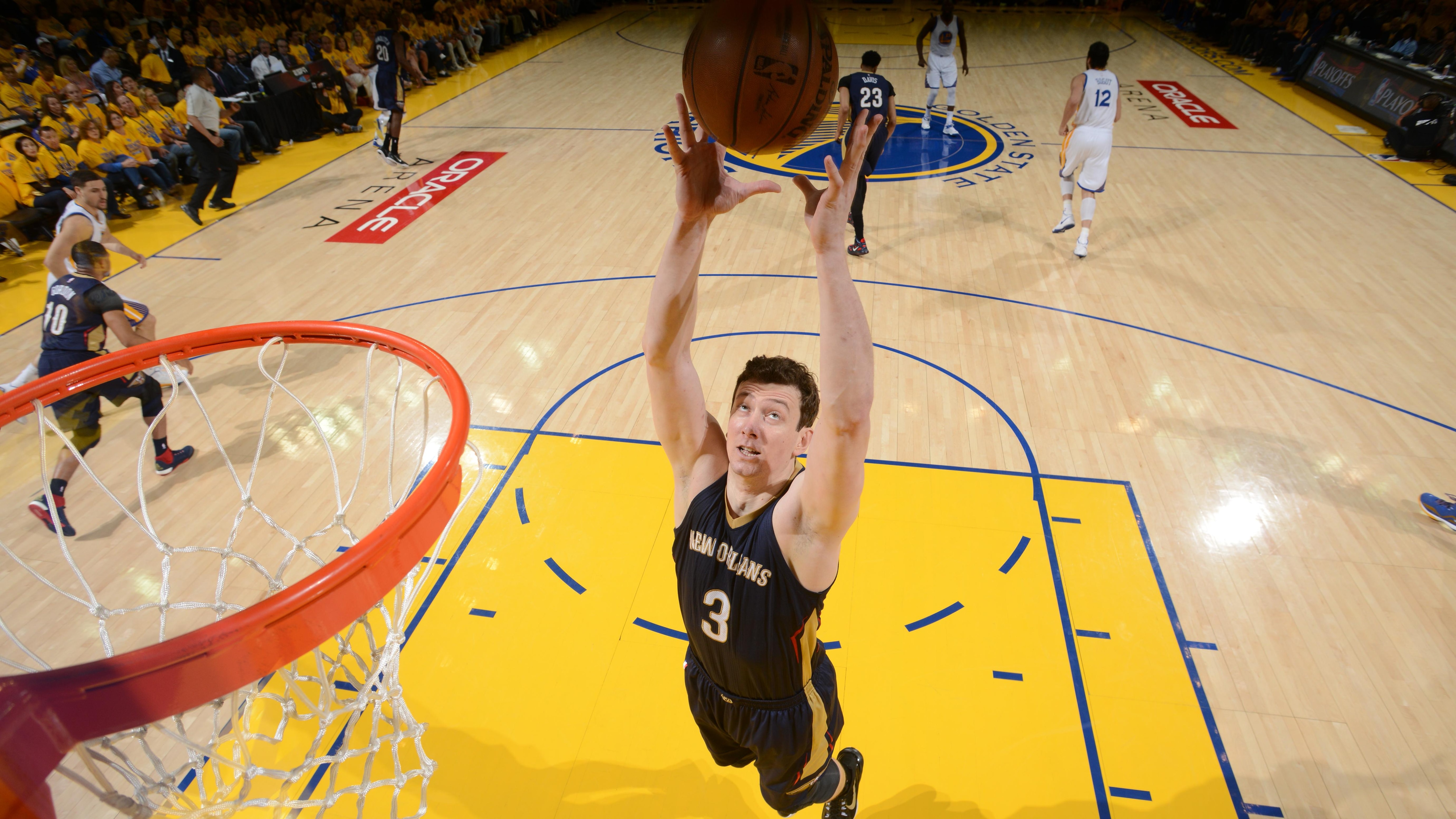 New Orleans Pelicans v Golden State Warriors - Game One