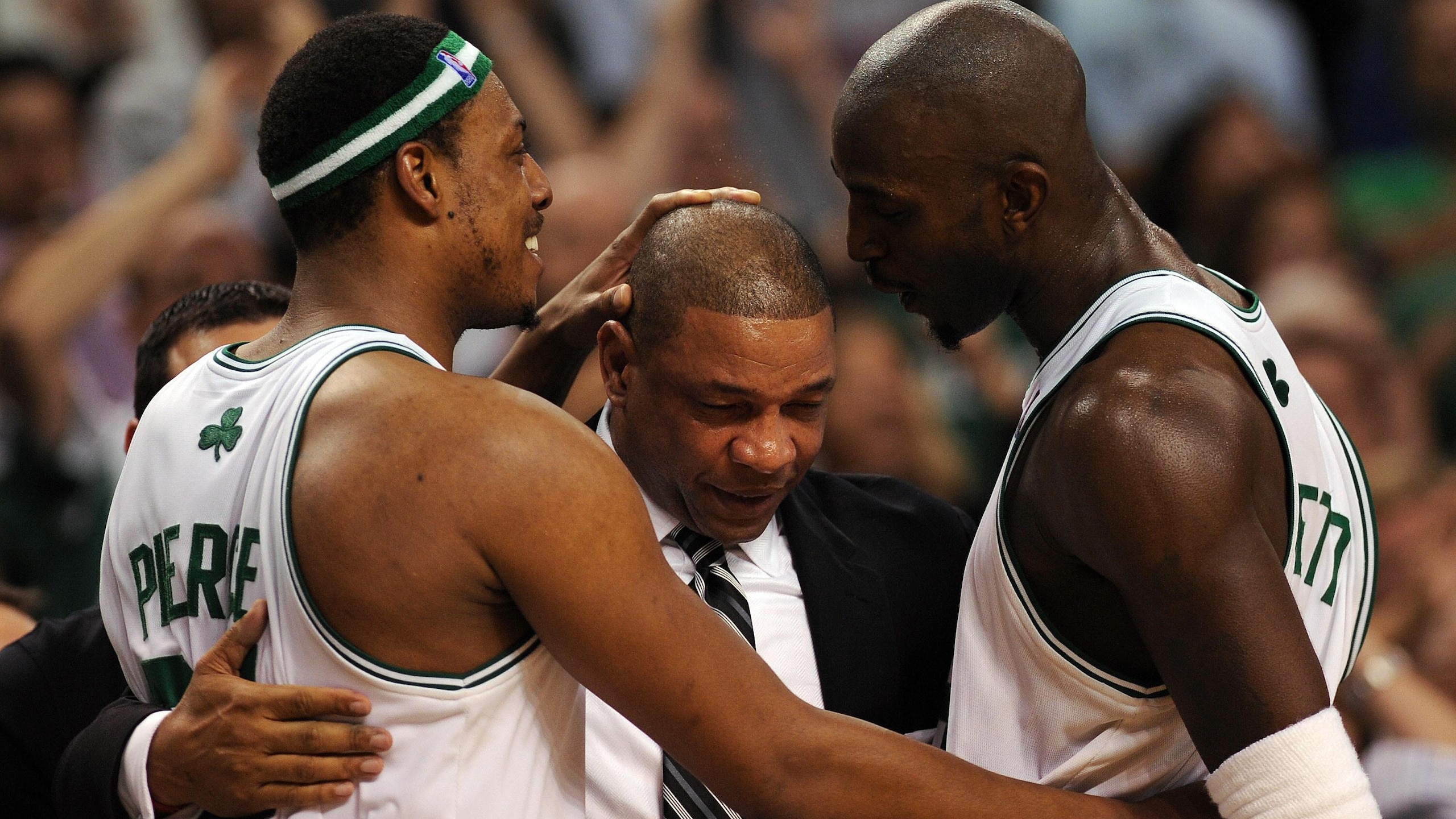Boston Celtics' Paul Pierce (L) and Kevi Boston Celtics' Paul Pierce (L) and Kevi