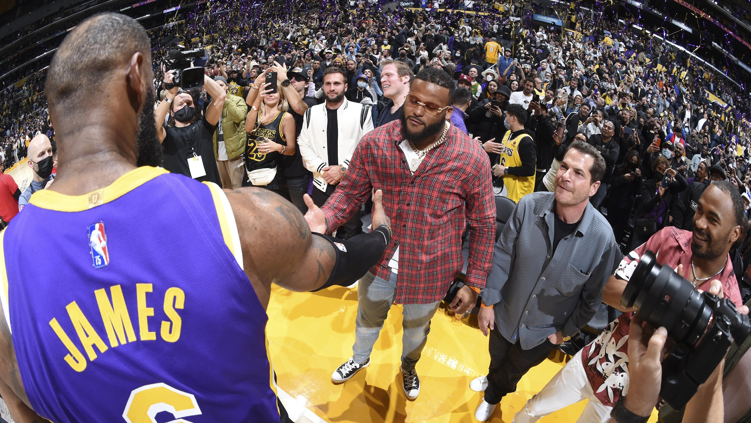 Utah Jazz v Los Angeles Lakers