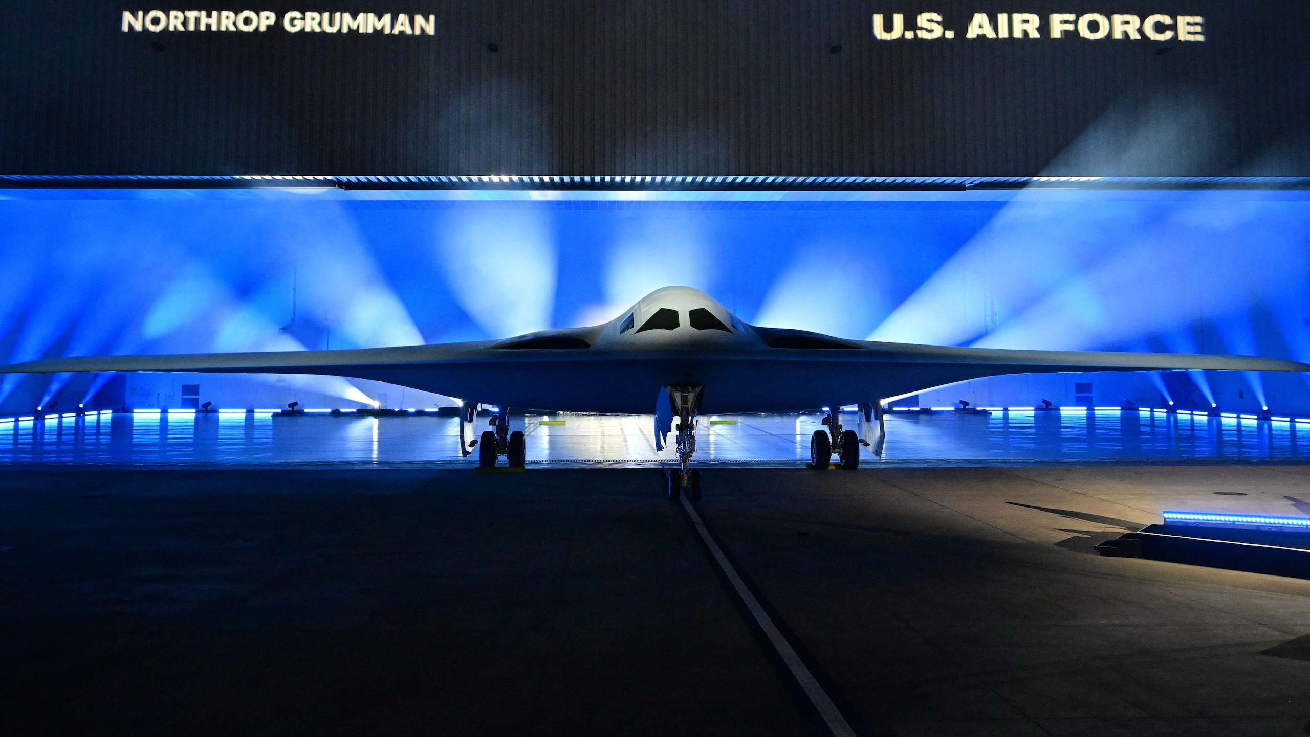 US-MILITARY-BOMBER-B-21-ARMAMENT-ARMY