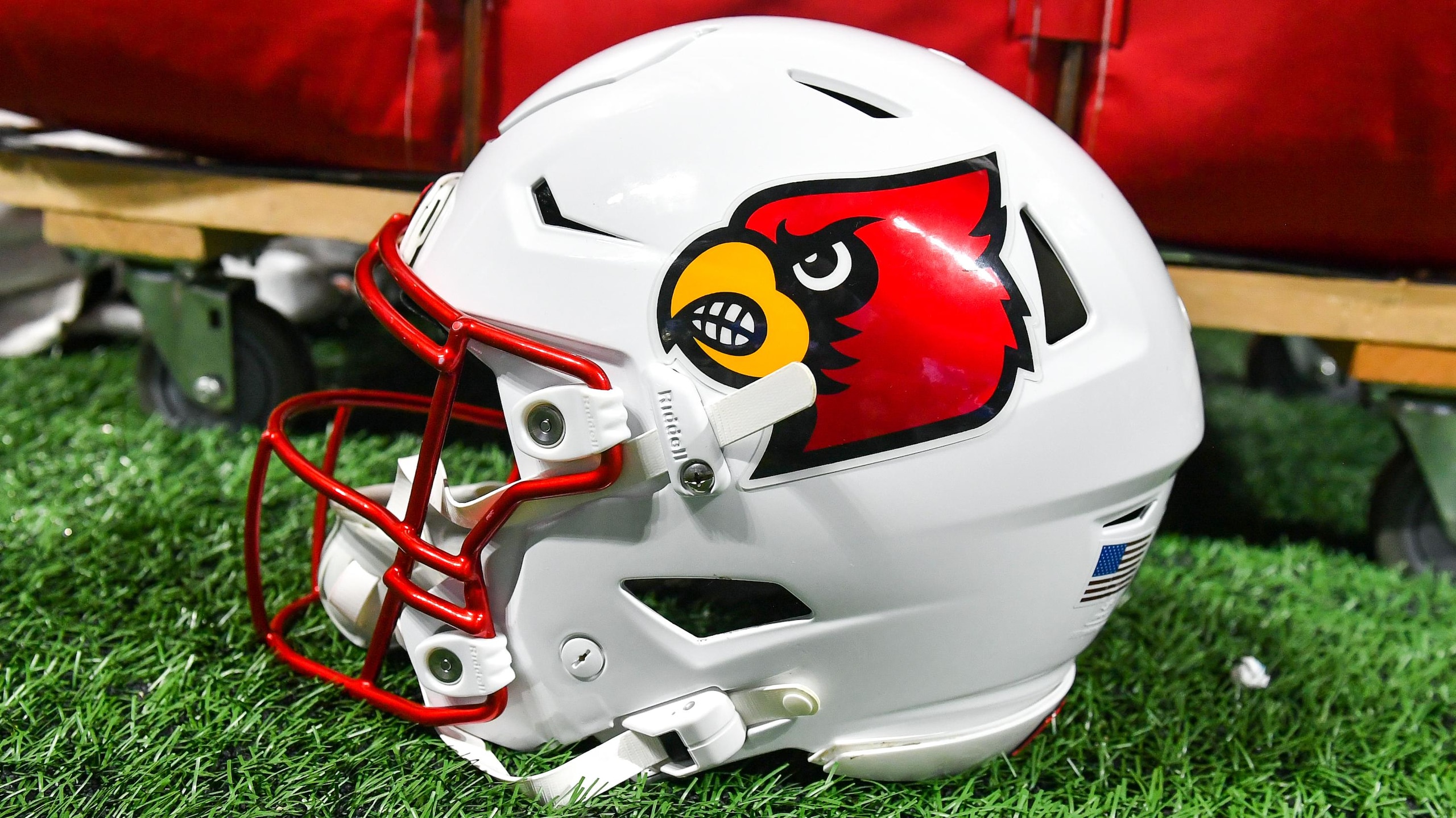 COLLEGE FOOTBALL: SEP 01 Aflac Kickoff Game - Louisville vs Georgia Tech