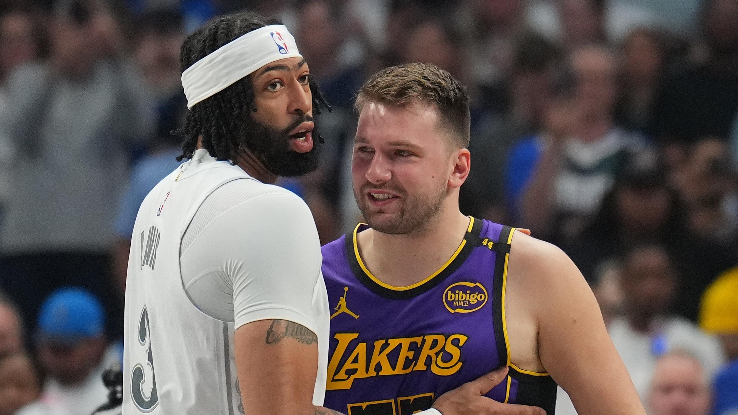 Los Angeles Lakers v Dallas Mavericks
