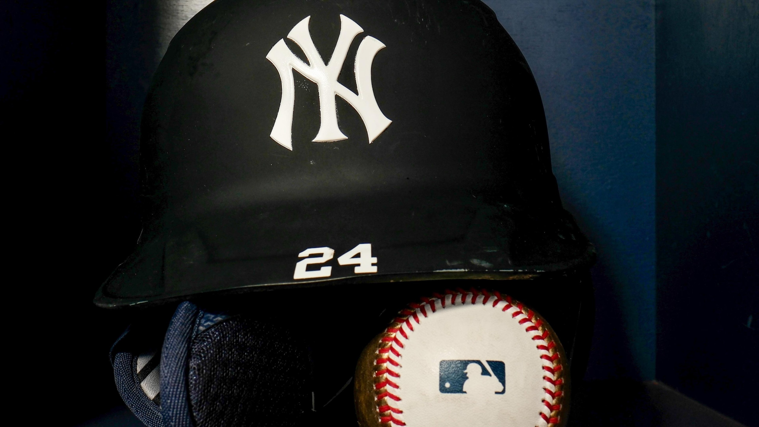 New York Yankees v. New York Mets