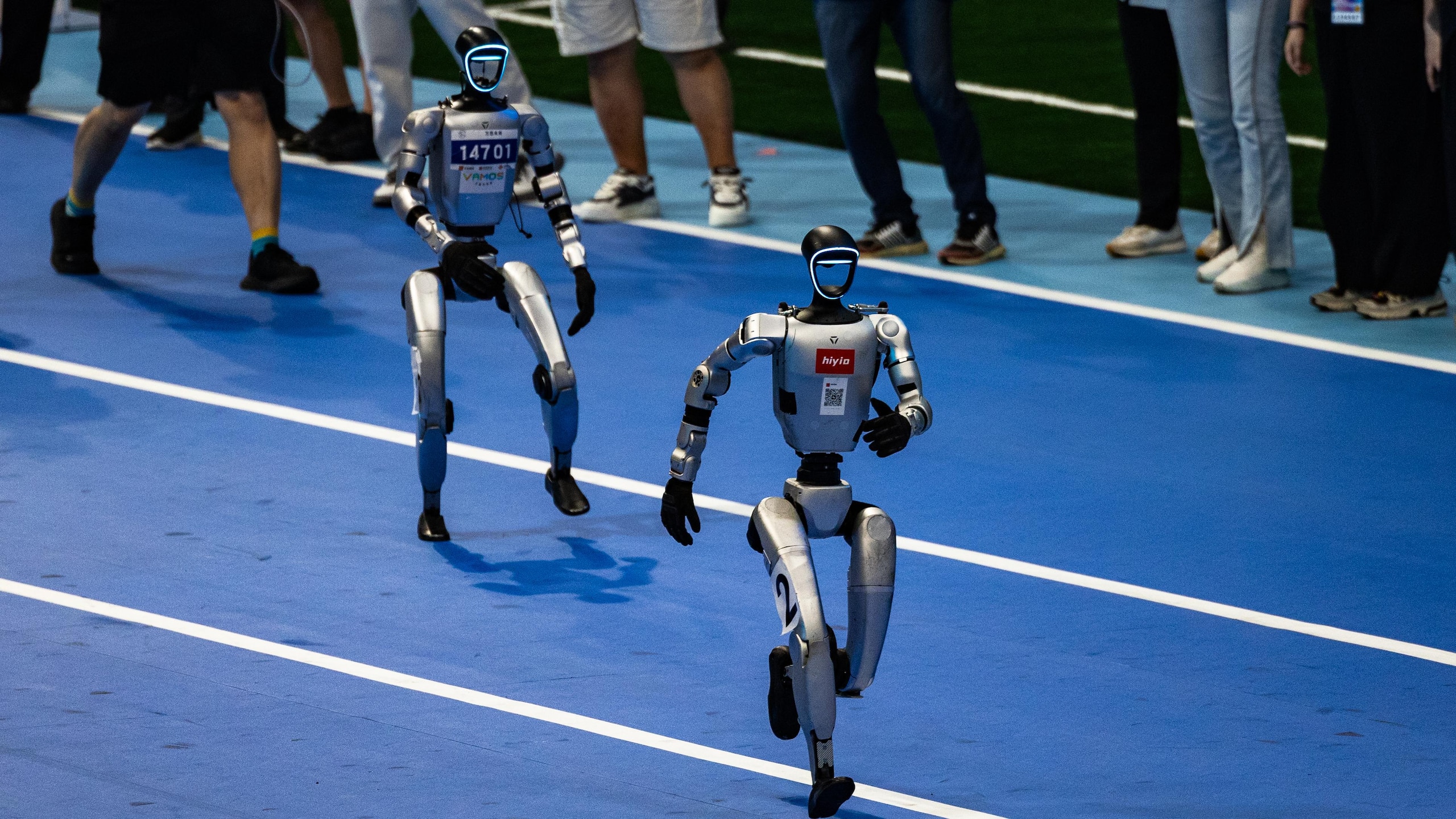 Robot Breaks Usain Bolt Record