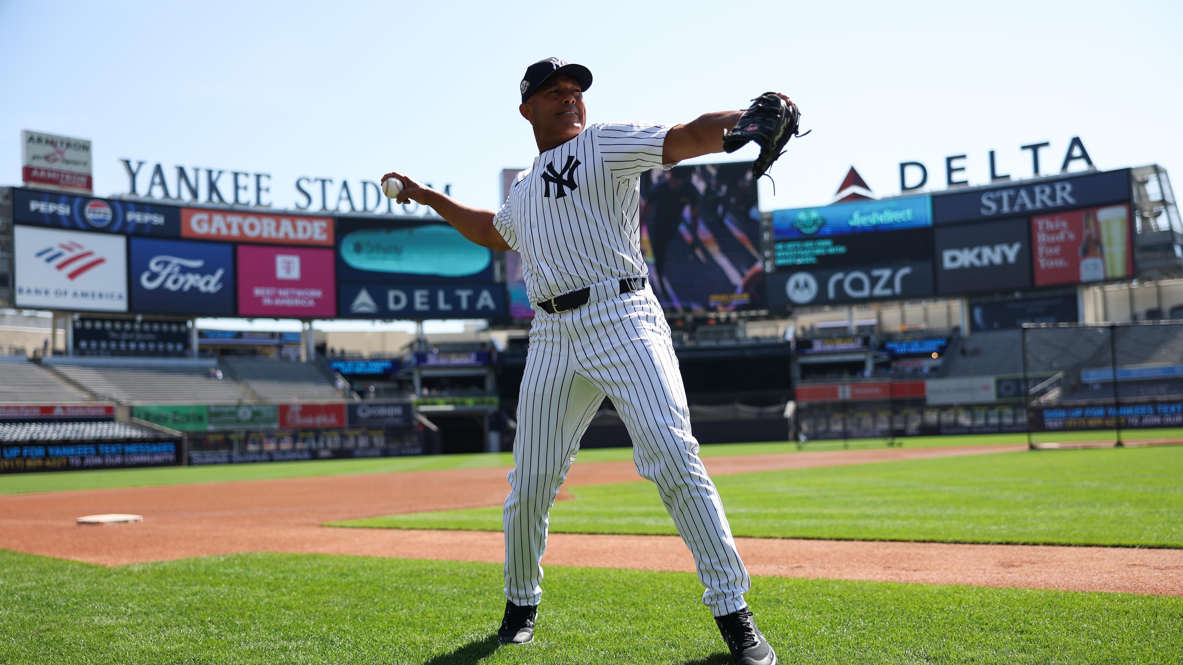 Yankees Jokingly Reinstate Mariano Rivera from '364-Day Injured List' for Old Timers' Day Game