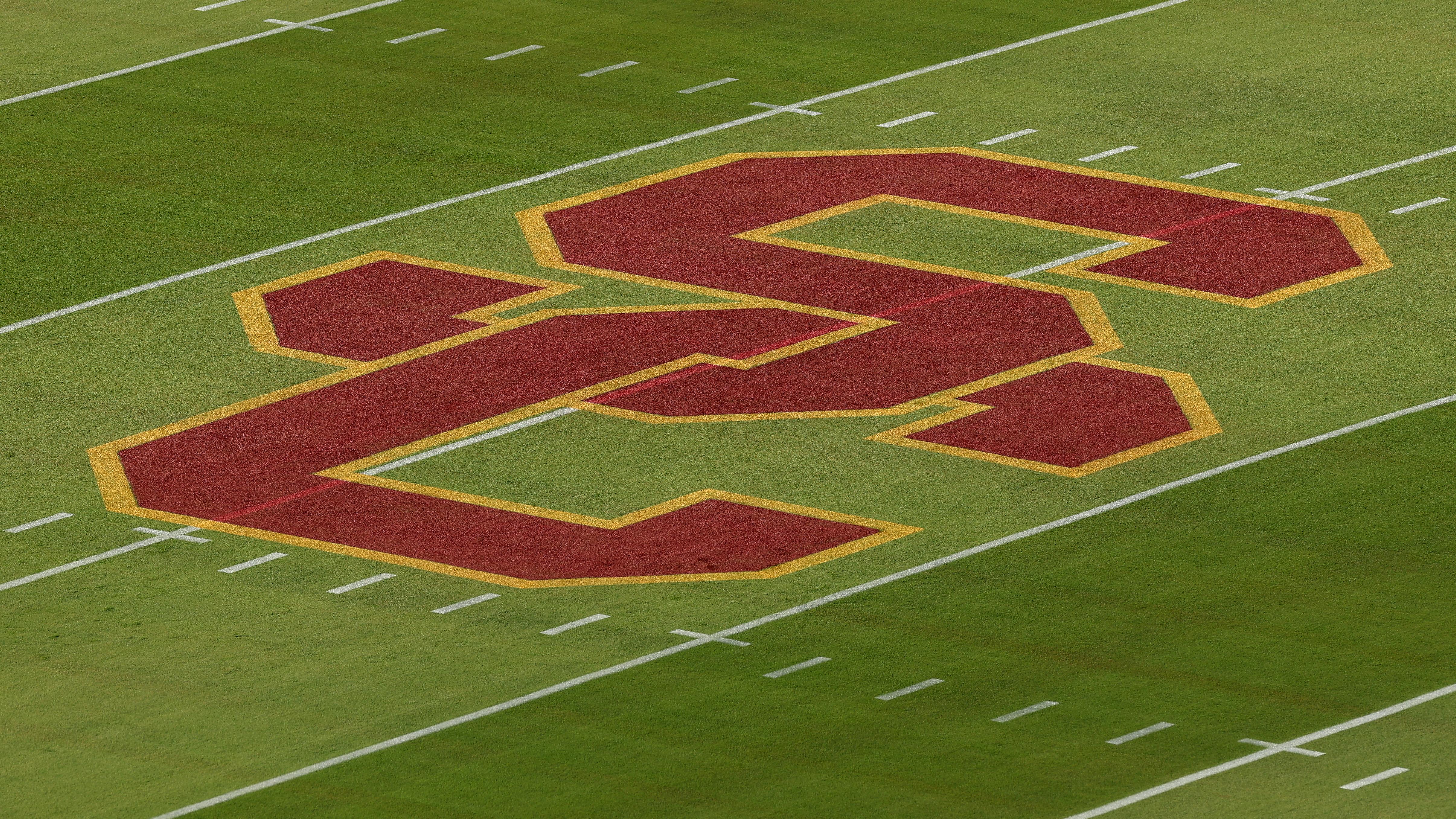 bleacherreport.com - Julia Stumbaugh - USC Debuts Trojan Beer Swords Concession Menu Item in New Video, Photo at CFB Season Opener