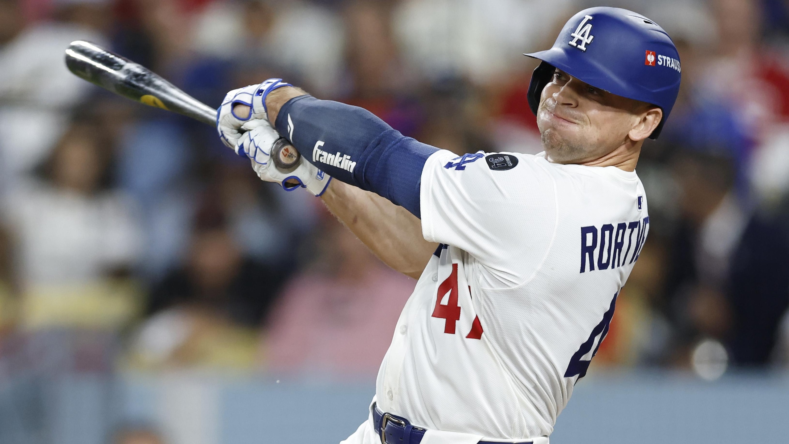 Wild Card Series - Cincinnati Reds v Los Angeles Dodgers - Game Two