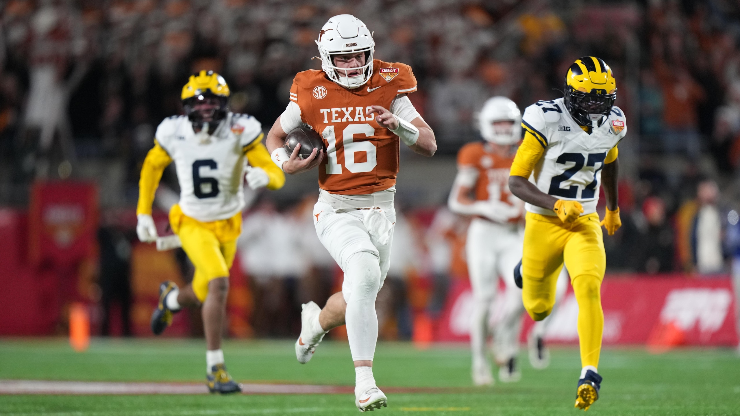 COLLEGE FOOTBALL: DEC 31 Cheez-It Citrus Bowl Michigan vs Texas