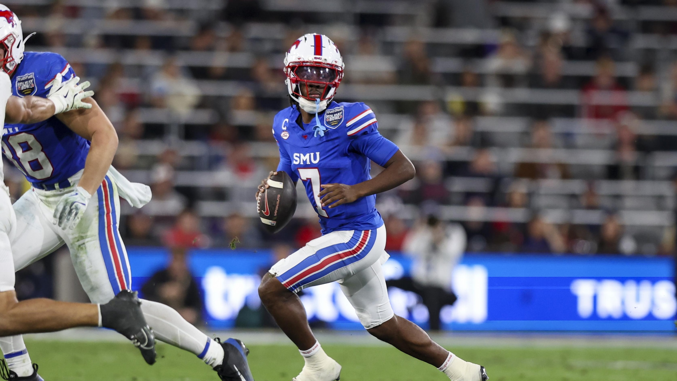 COLLEGE FOOTBALL: JAN 02 Trust & Will Holiday Bowl Arizona vs SMU