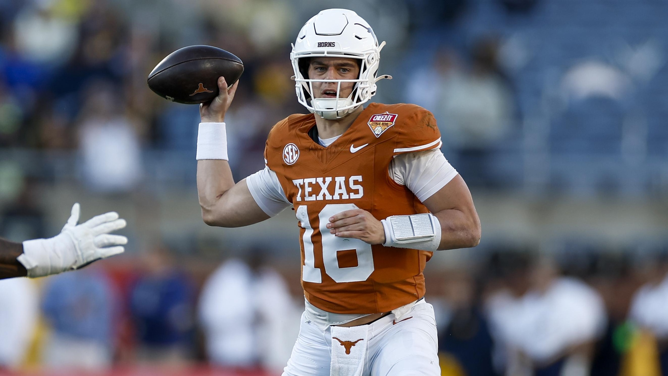 COLLEGE FOOTBALL: DEC 31 Cheez-It Citrus Bowl Michigan vs Texas