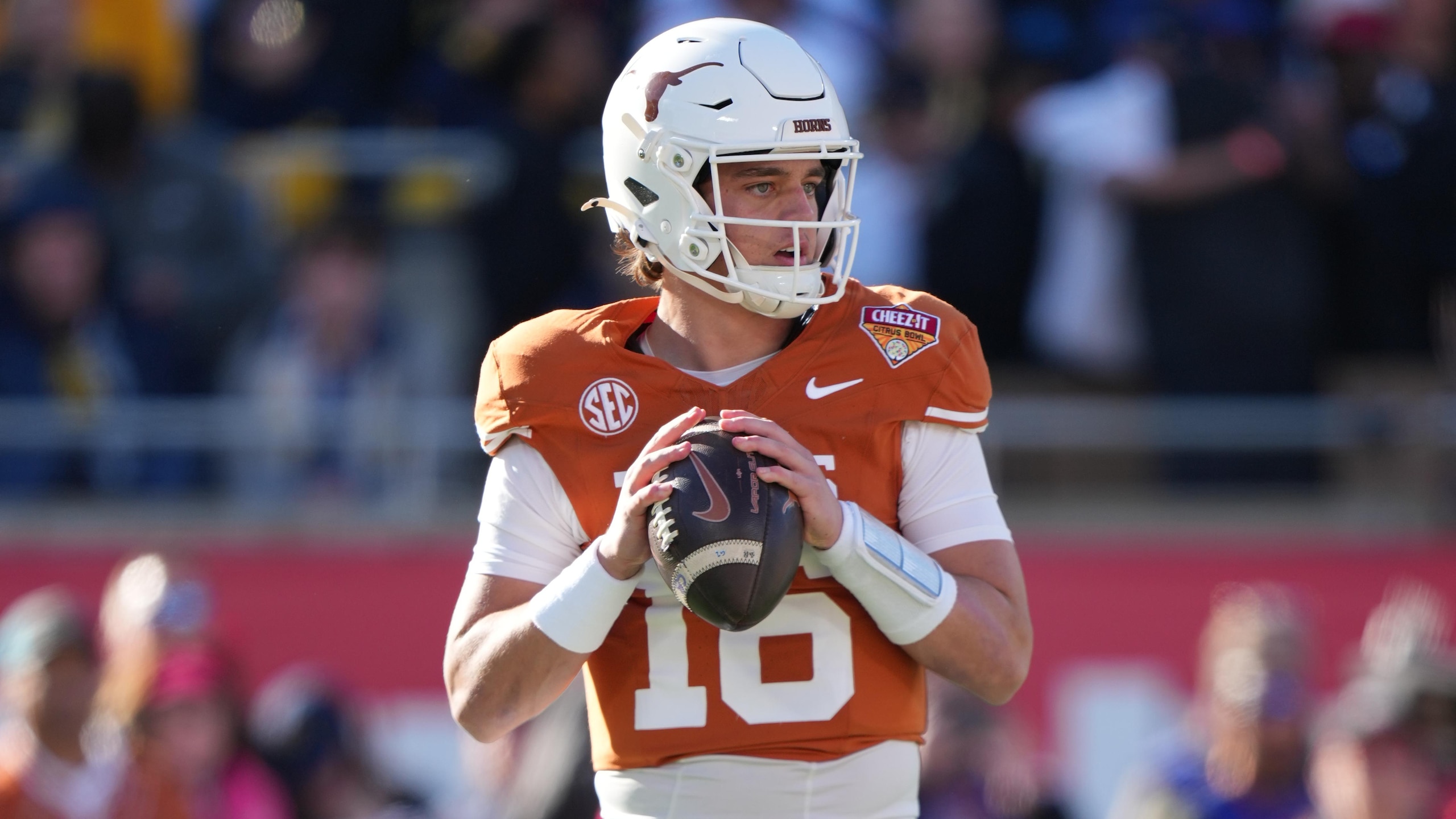 COLLEGE FOOTBALL: DEC 31 Cheez-It Citrus Bowl Michigan vs Texas