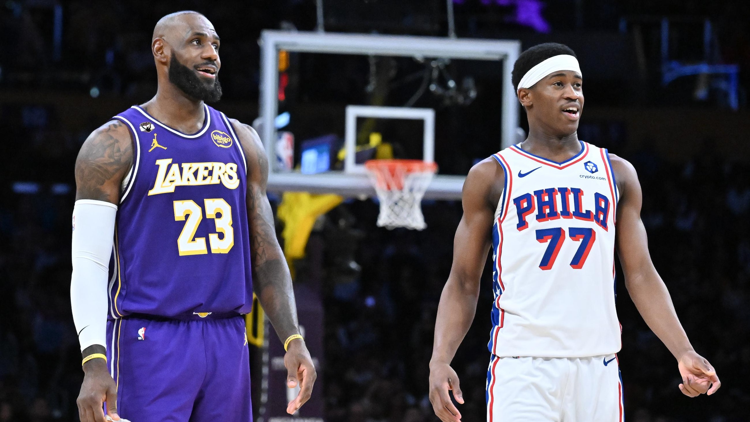 Philadelphia 76ers v Los Angeles Lakers