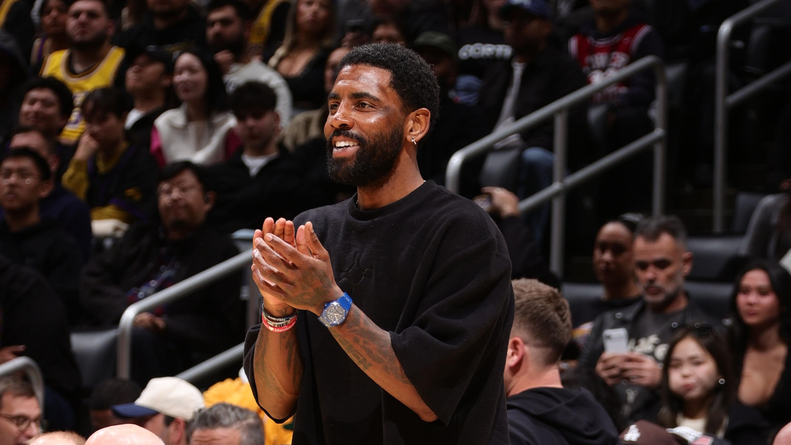 Dallas Mavericks v Los Angeles Lakers