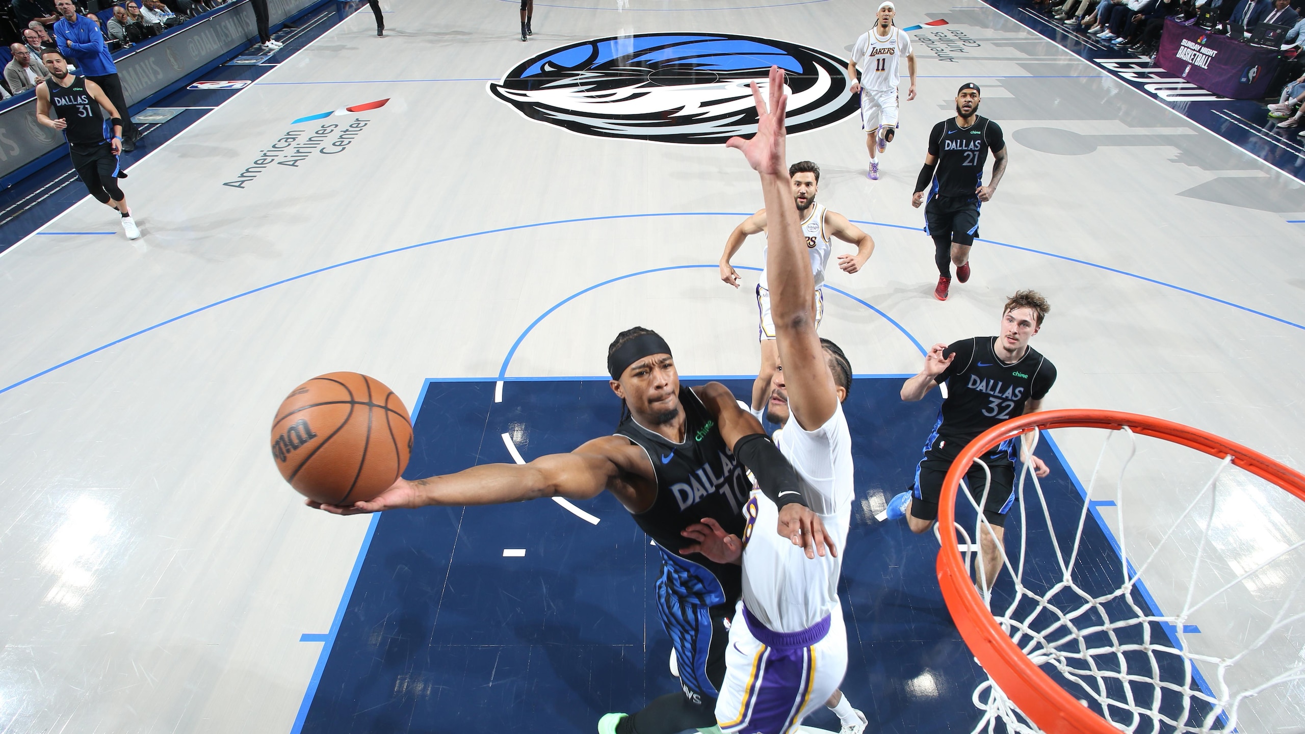 Los Angeles Lakers v Dallas Mavericks