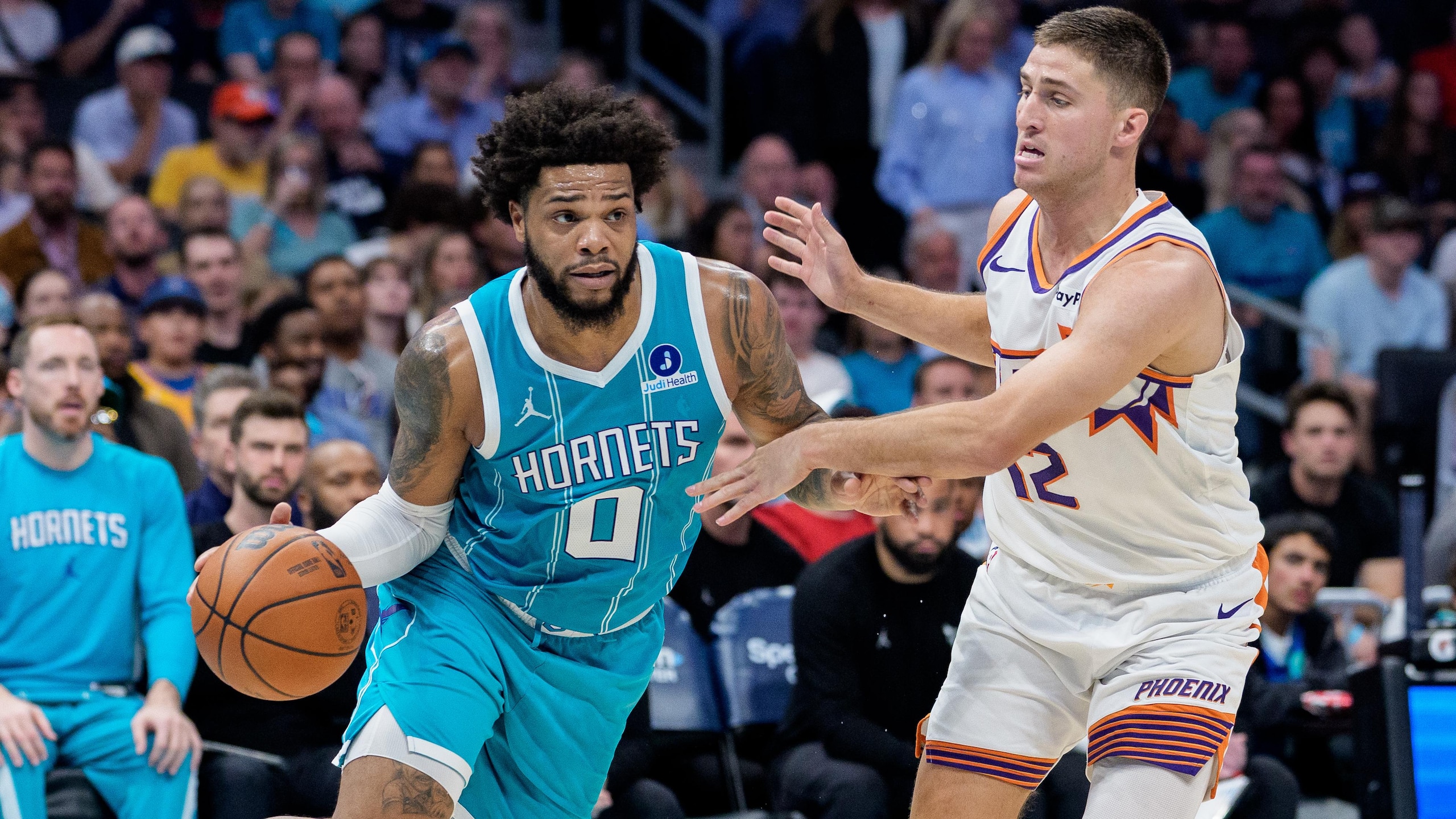 Phoenix Suns v Charlotte Hornets