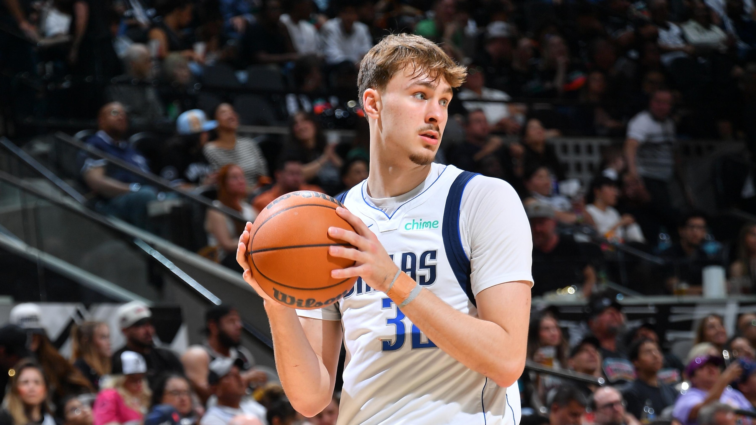 Dallas Mavericks v San Antonio Spurs