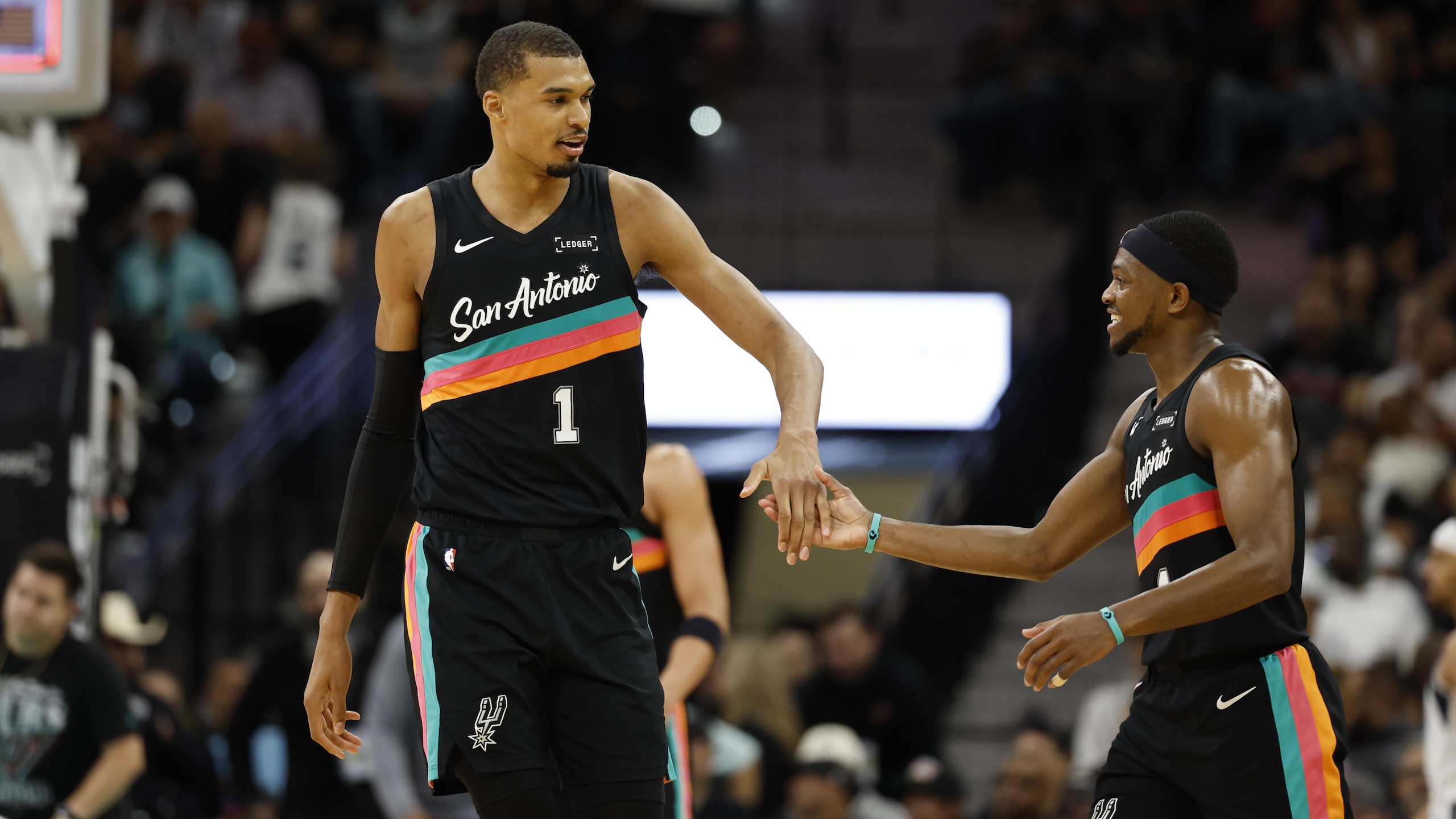 Dallas Mavericks v San Antonio Spurs