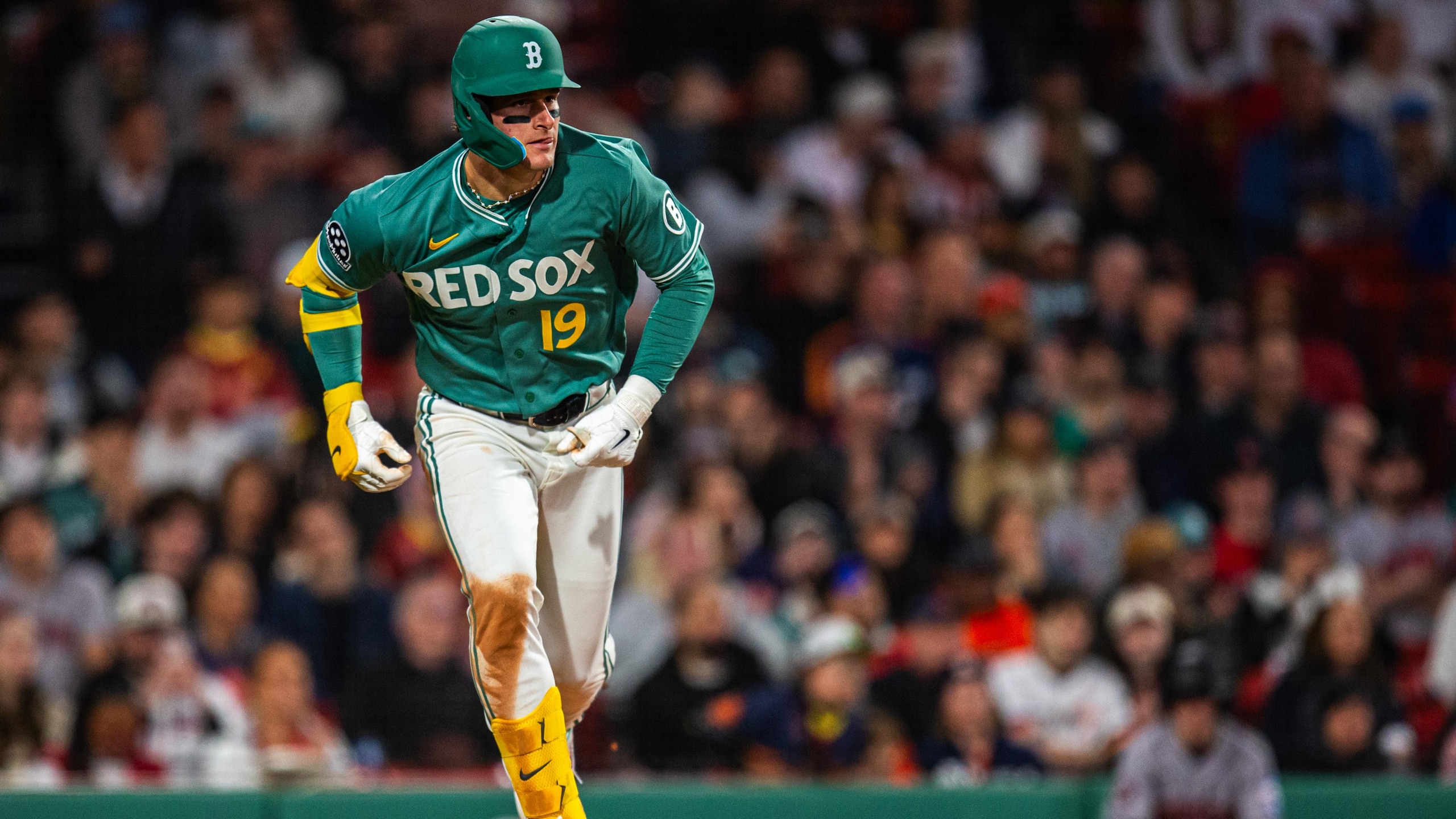 Jarren Duran, Jake Bennett power Red Sox past Astros in return to Fenway