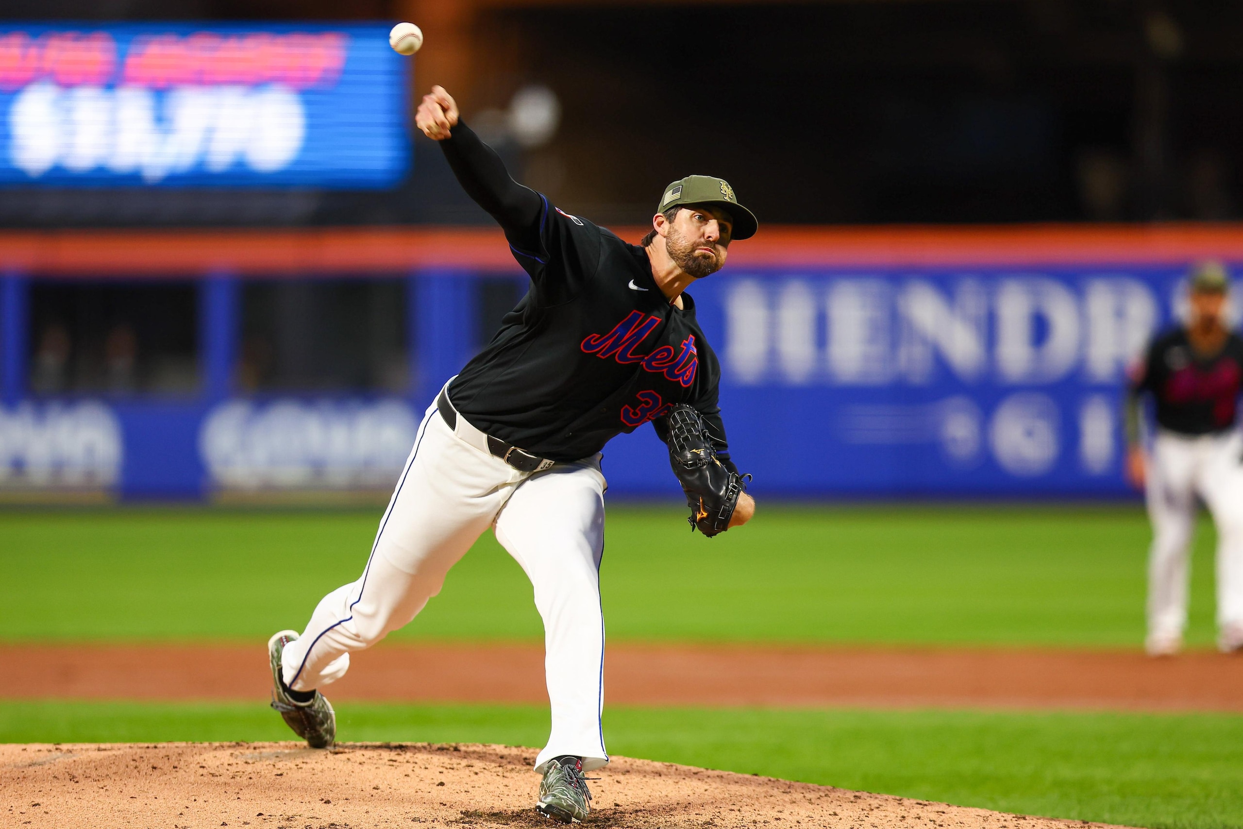 New York Yankees v. New York Mets