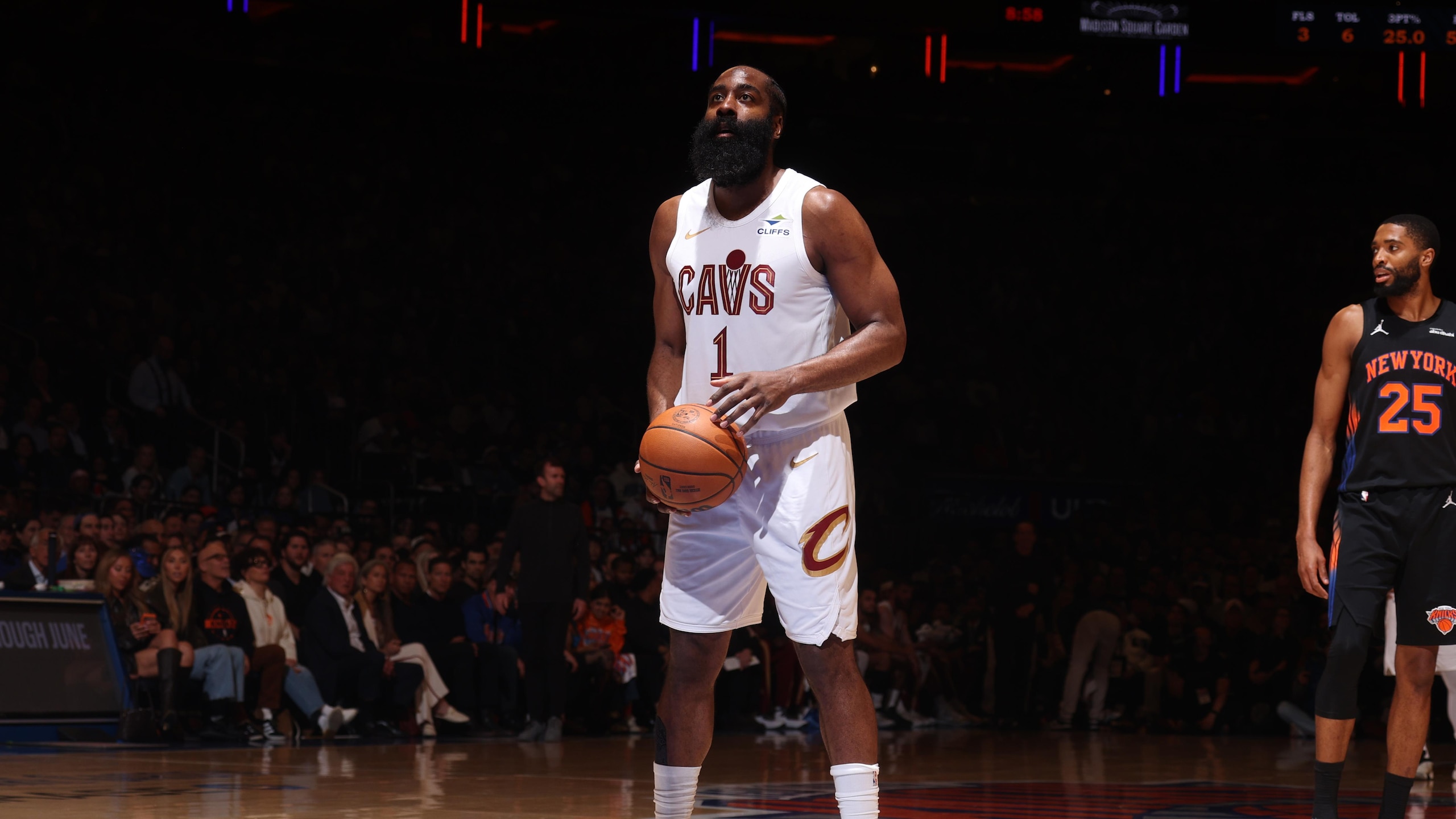 Cleveland Cavaliers v New York Knicks - Game Two