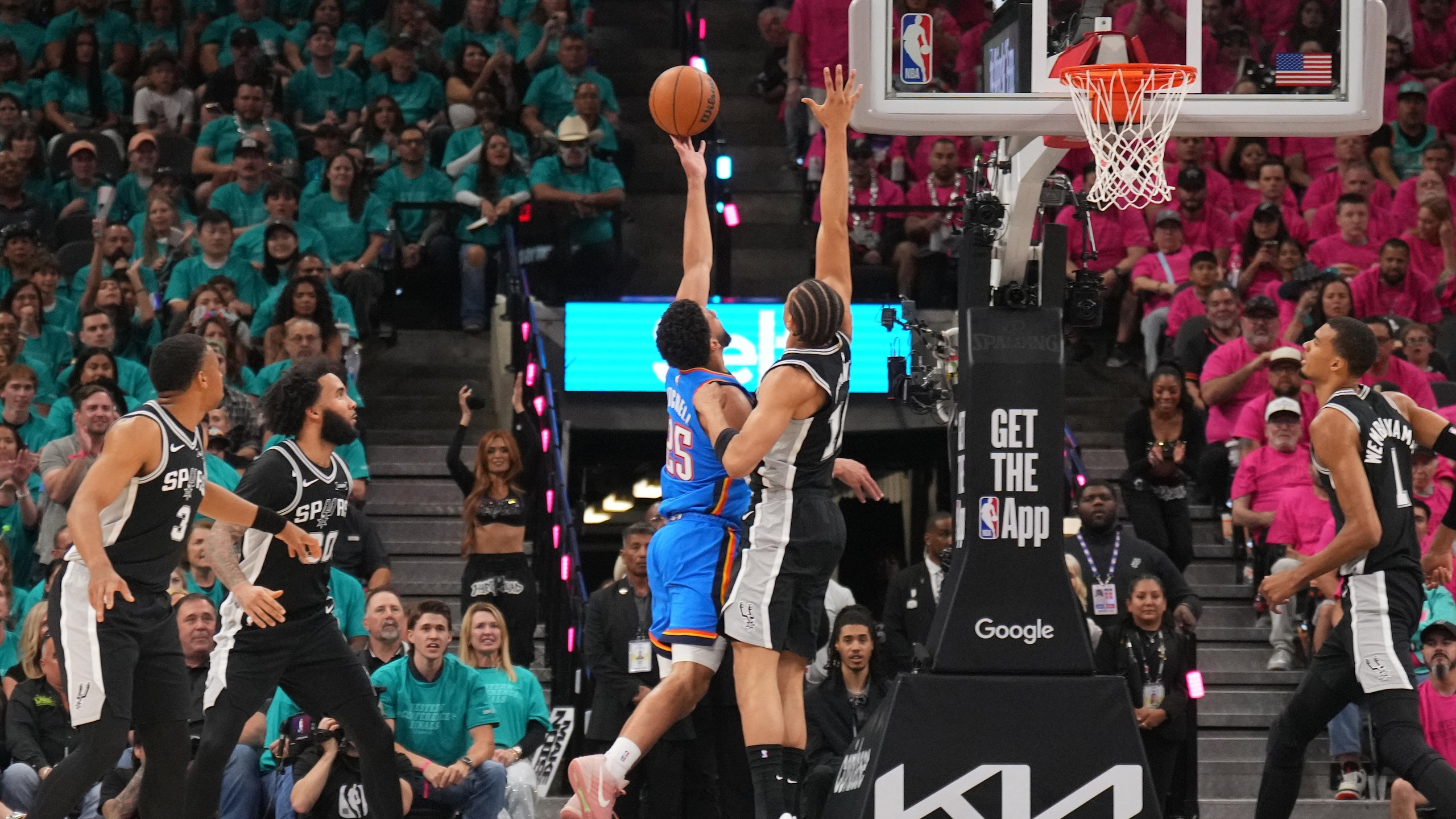 Oklahoma City Thunder v San Antonio Spurs - Game Three